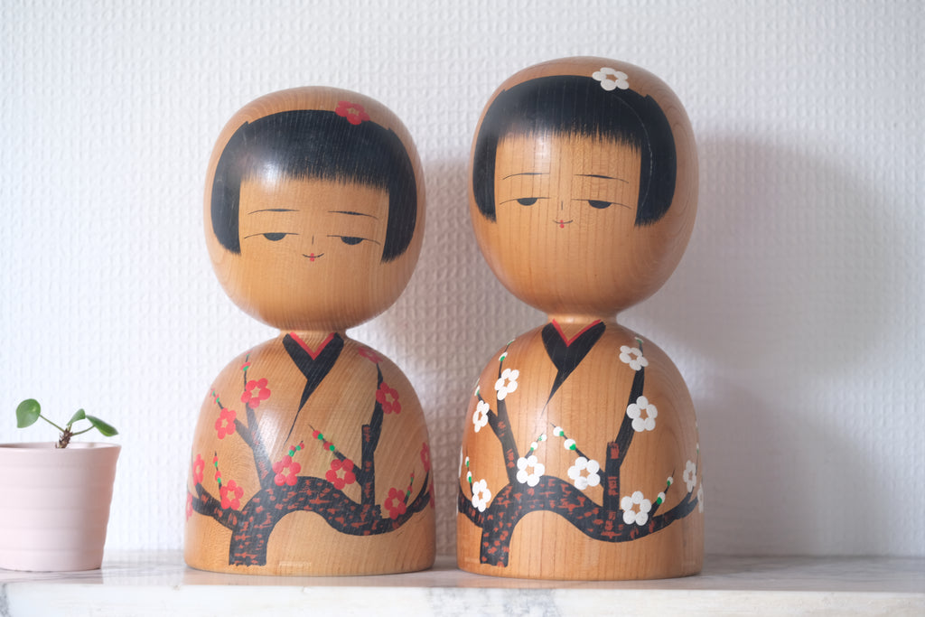 Exclusive Pair of Vintage Kijiyama Kokeshi by Onodera Koraku | 23 cm and 24,5 cm