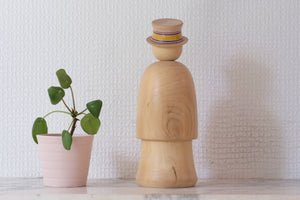 Rare Vintage Nanbu Kokeshi by Sasaki Kakuhei 佐々木覚平 (1933 - 2007) | Hat | 19,5 cm