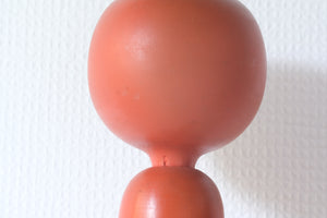 Rare Vintage Sosaku Kokeshi by Hideo Ishihara (1925-1999) | Titled: Aka Warabe - Red Kid | Dated: 1972 | 29,5 cm