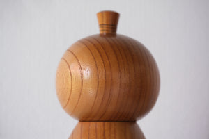 Rare Vintage Sosaku Kokeshi by Aoki Ryoka 青木蓼華 | 21,5 cm