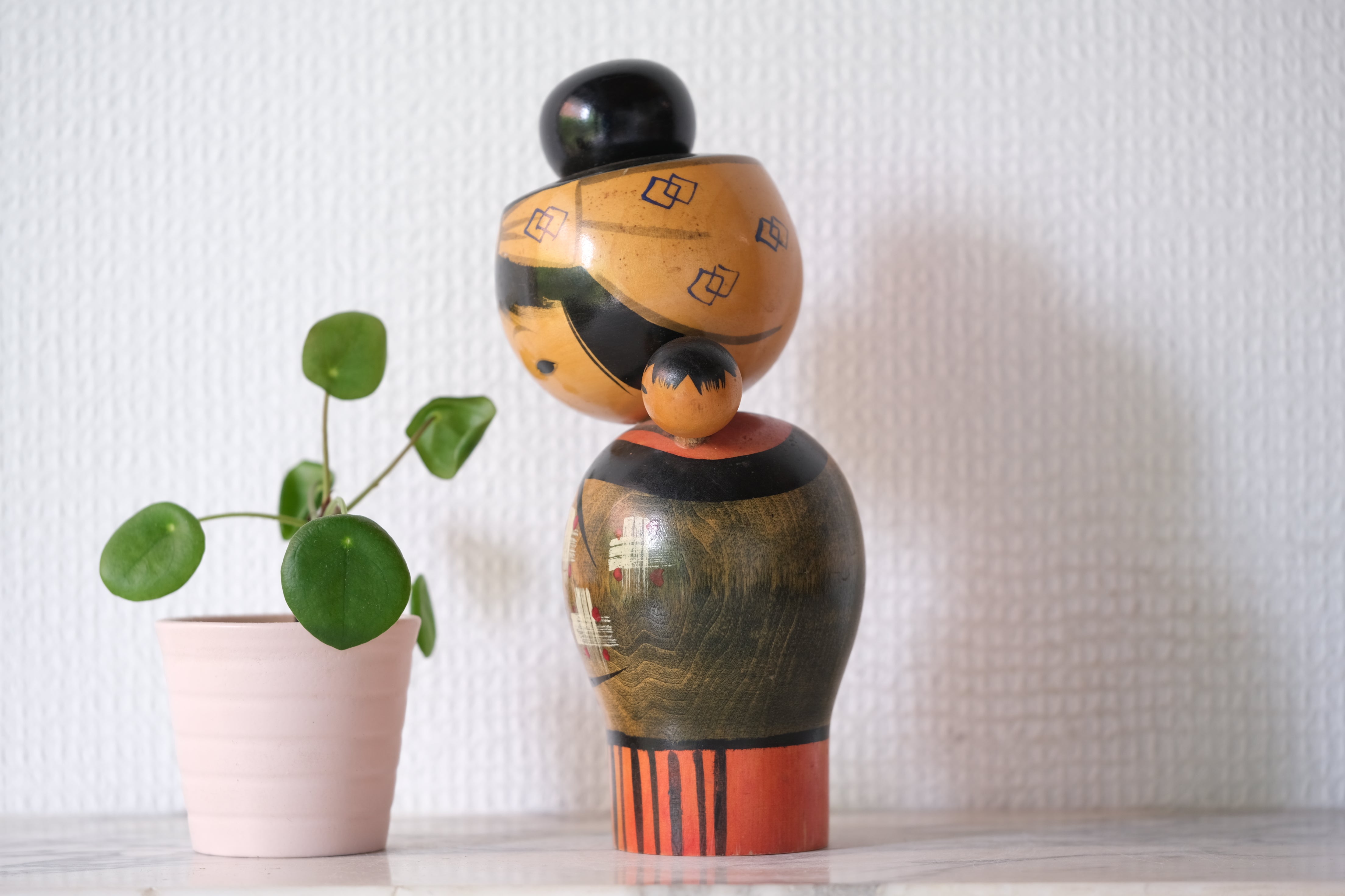 Vintage Creative Kokeshi by Miyashita Hajime (1940-retired) | Oshin - Babysitter | 19,5 cm