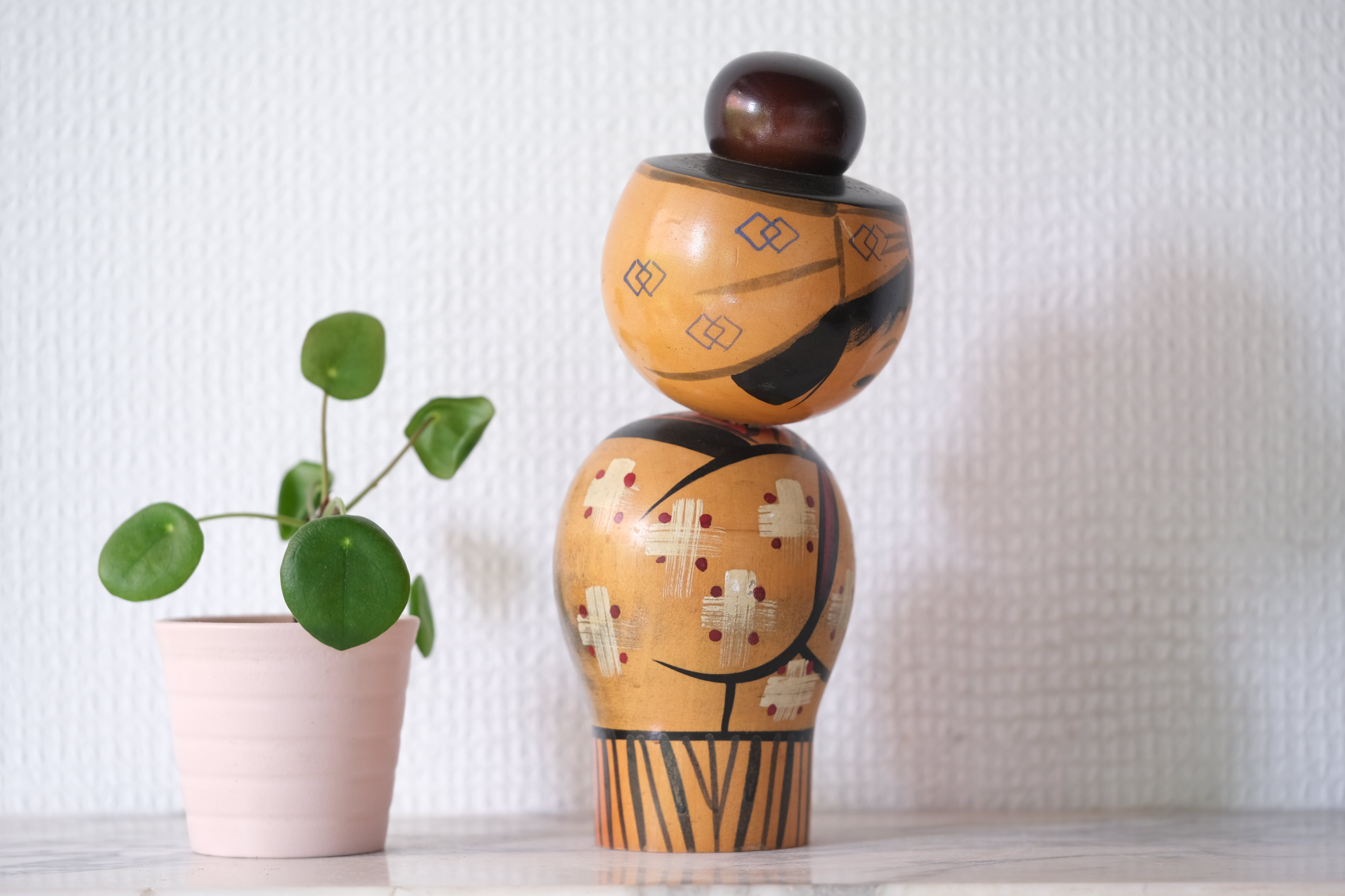 Vintage Creative Kokeshi by Miyashita Hajime (1940-retired) | Oshin - Babysitter | 19,5 cm