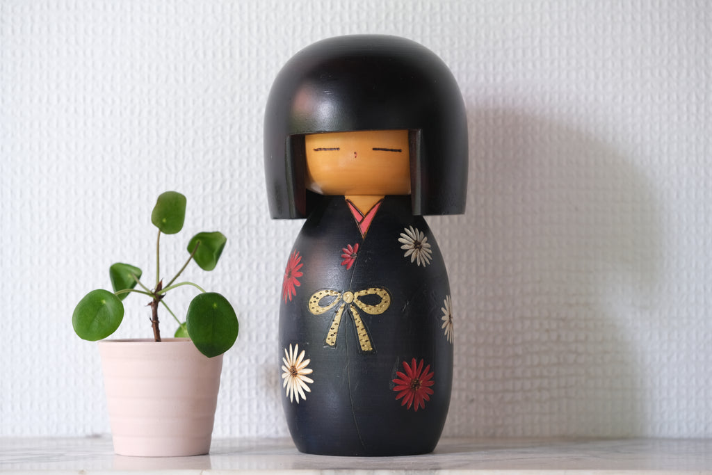 Vintage Gumma Kokeshi by Yamagishi Masayoshi 山岸梅好 | 21,5 cm