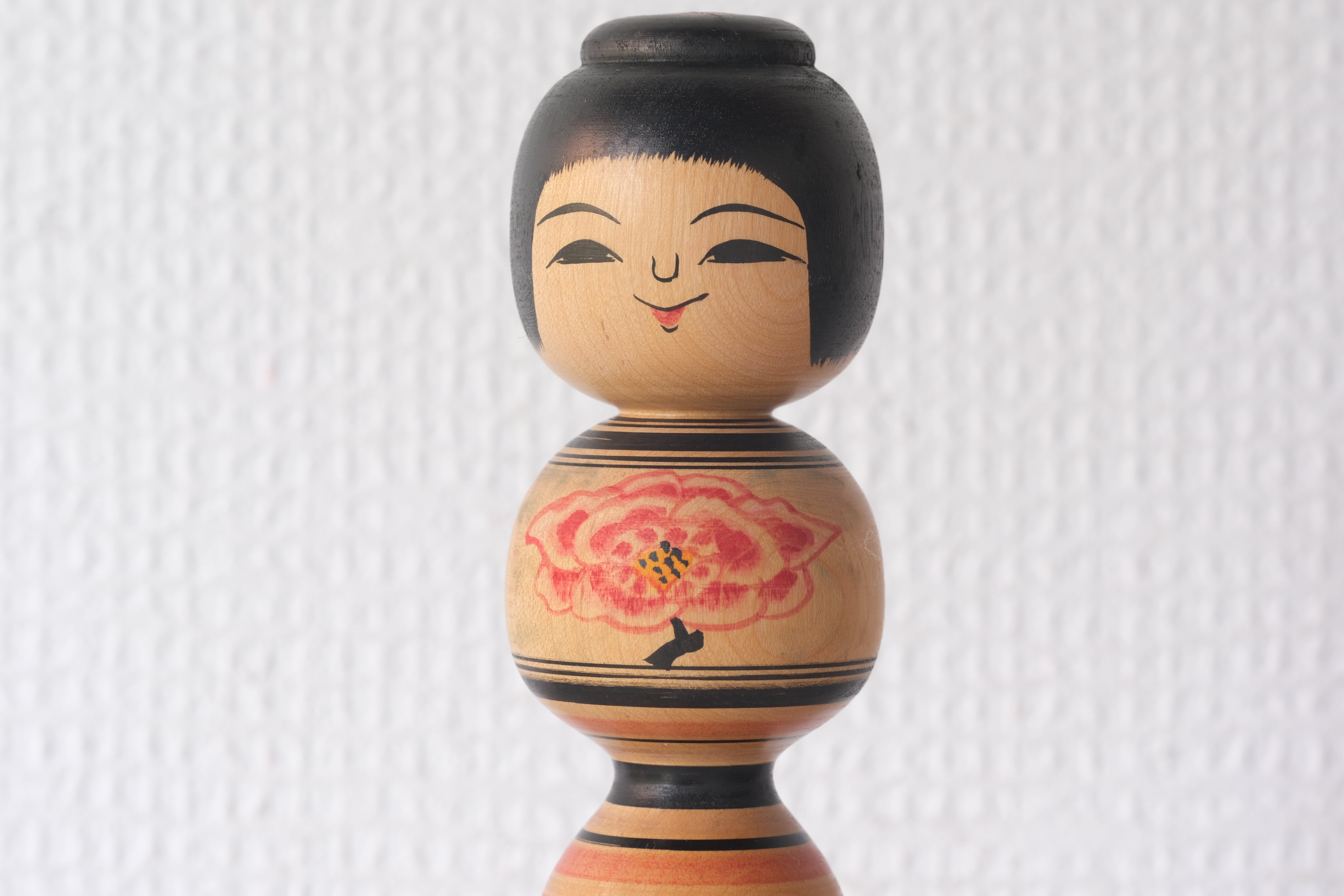 Vintage Tsugaro Kokeshi with Daruma by Abo Muchihide 阿保 六知秀 (1950-)| 18 cm