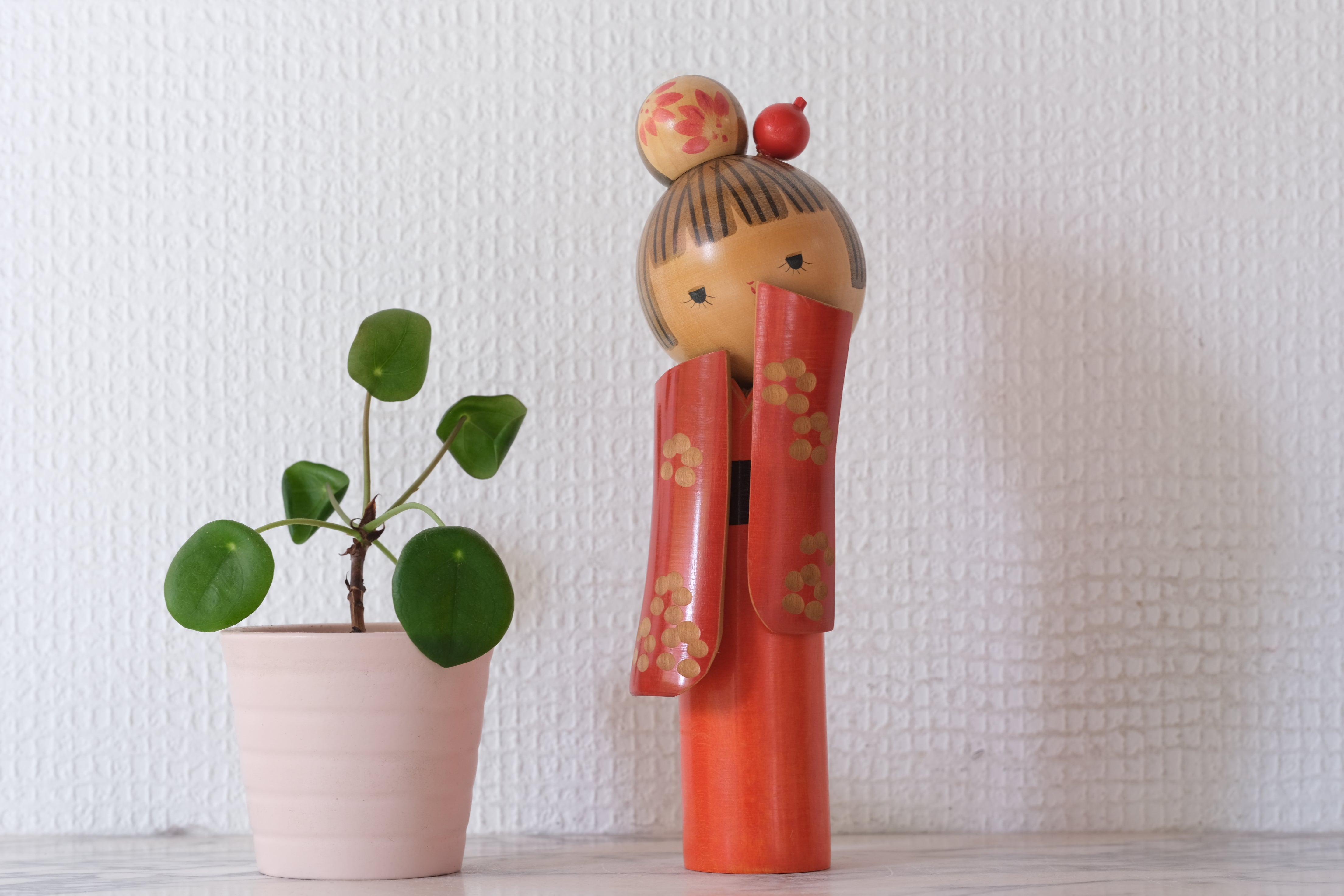 Elegant Vintage Sosaku Kokeshi by Kazuo Takamizawa (1927 - ) | 19 cm