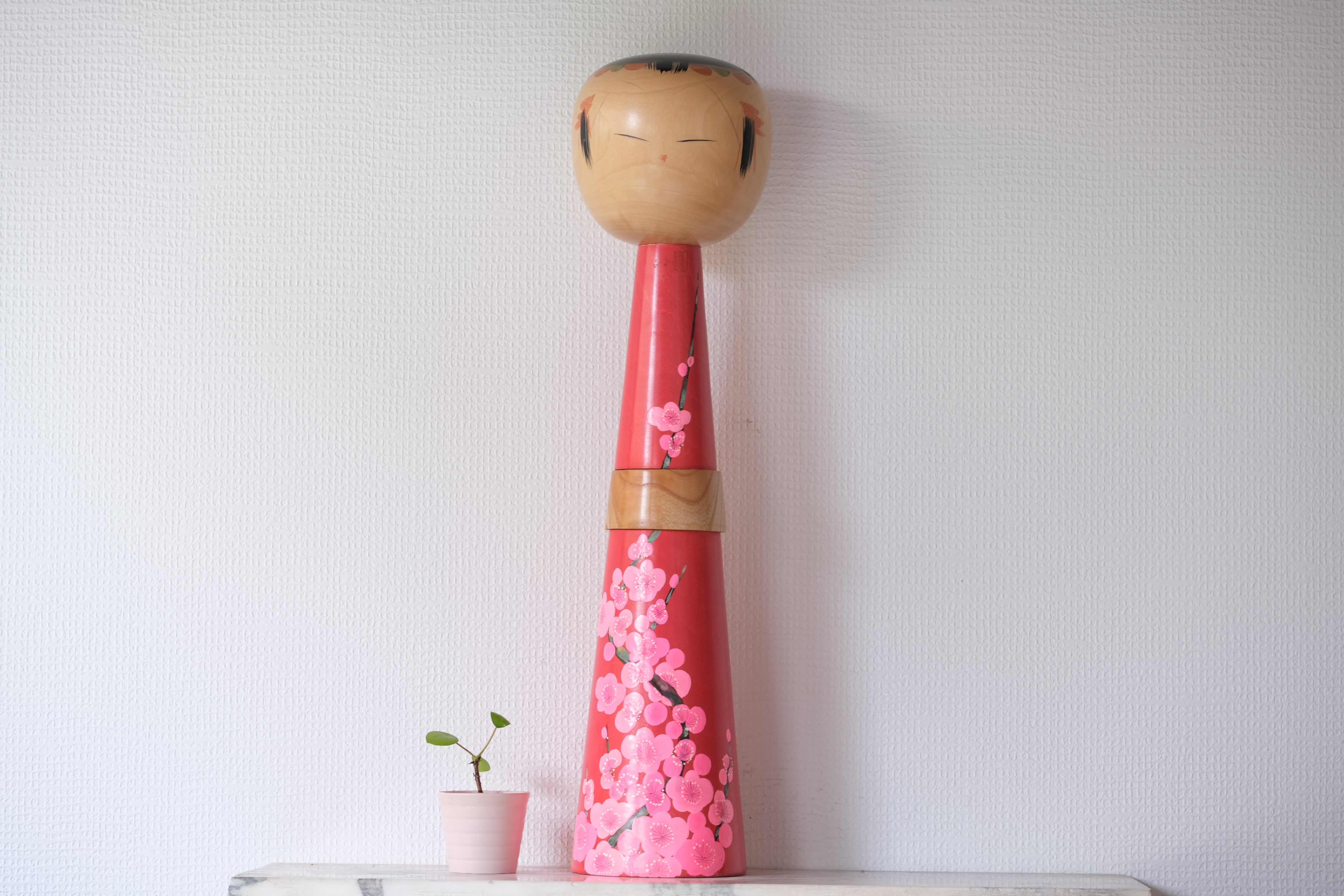 Exclusive Vintage Creative Kokeshi by the famous Takahashi Hajime (1918 - 2002) | Titled: 淡紅梅 - Light Red Plum | 61 cm