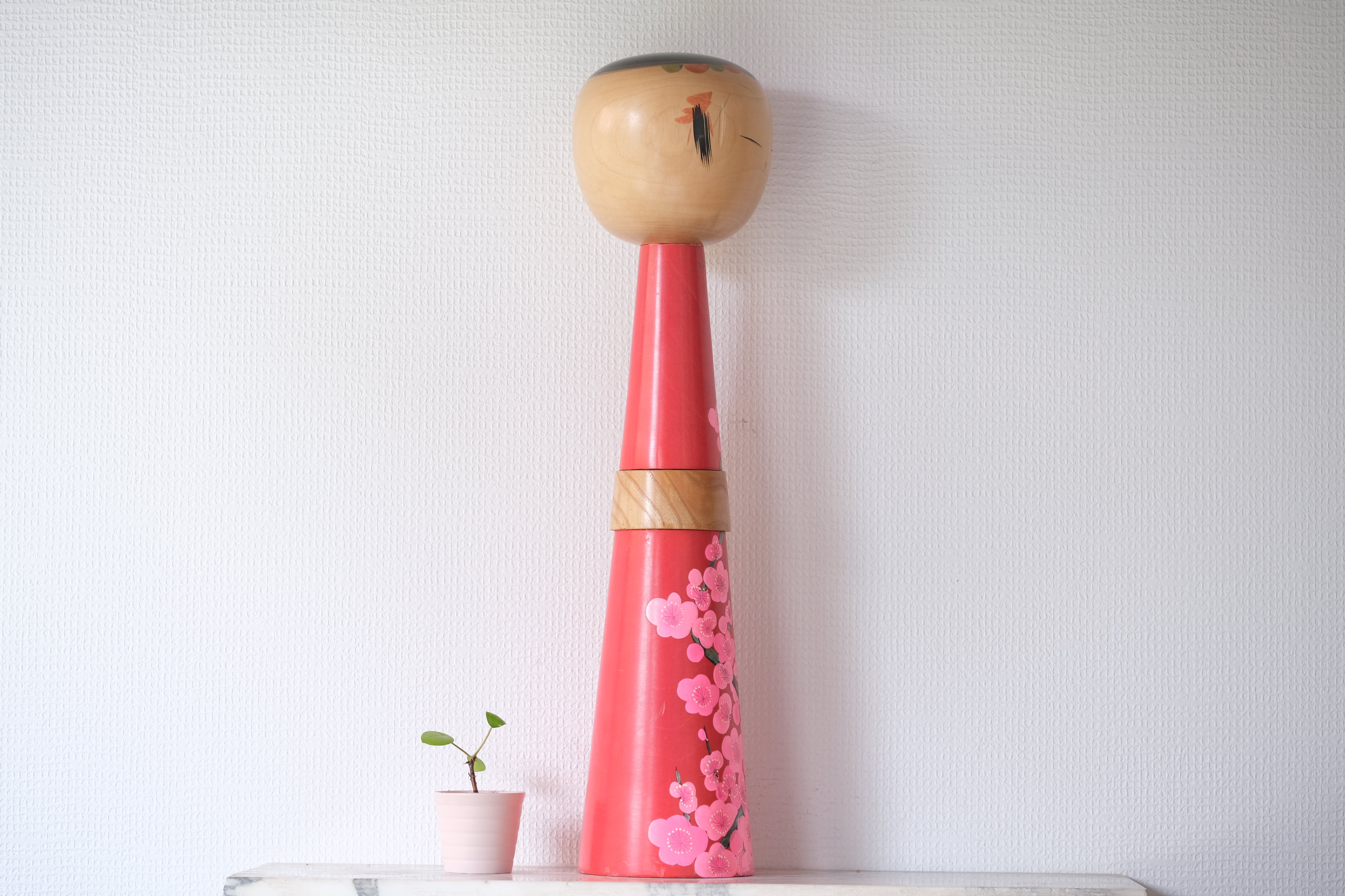 Exclusive Vintage Creative Kokeshi by the famous Takahashi Hajime (1918 - 2002) | Titled: 淡紅梅 - Light Red Plum | 61 cm