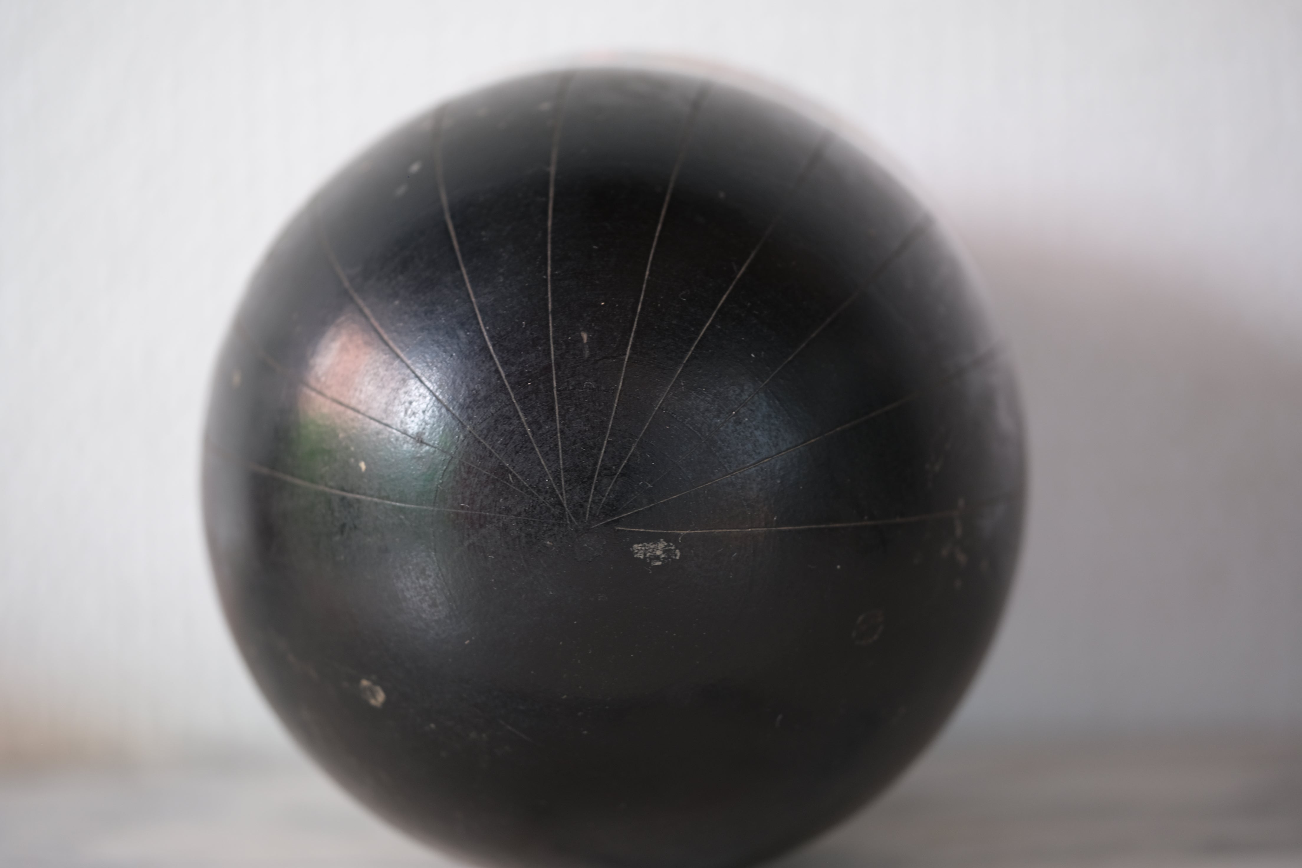 Rare Vintage Gumma Kokeshi By Kazuo Takamizawa 高見沢一夫 (1927-) | Title: 里の春 - Sato no haru - Spring in the village | Dated: 1988 | 16,5 cm