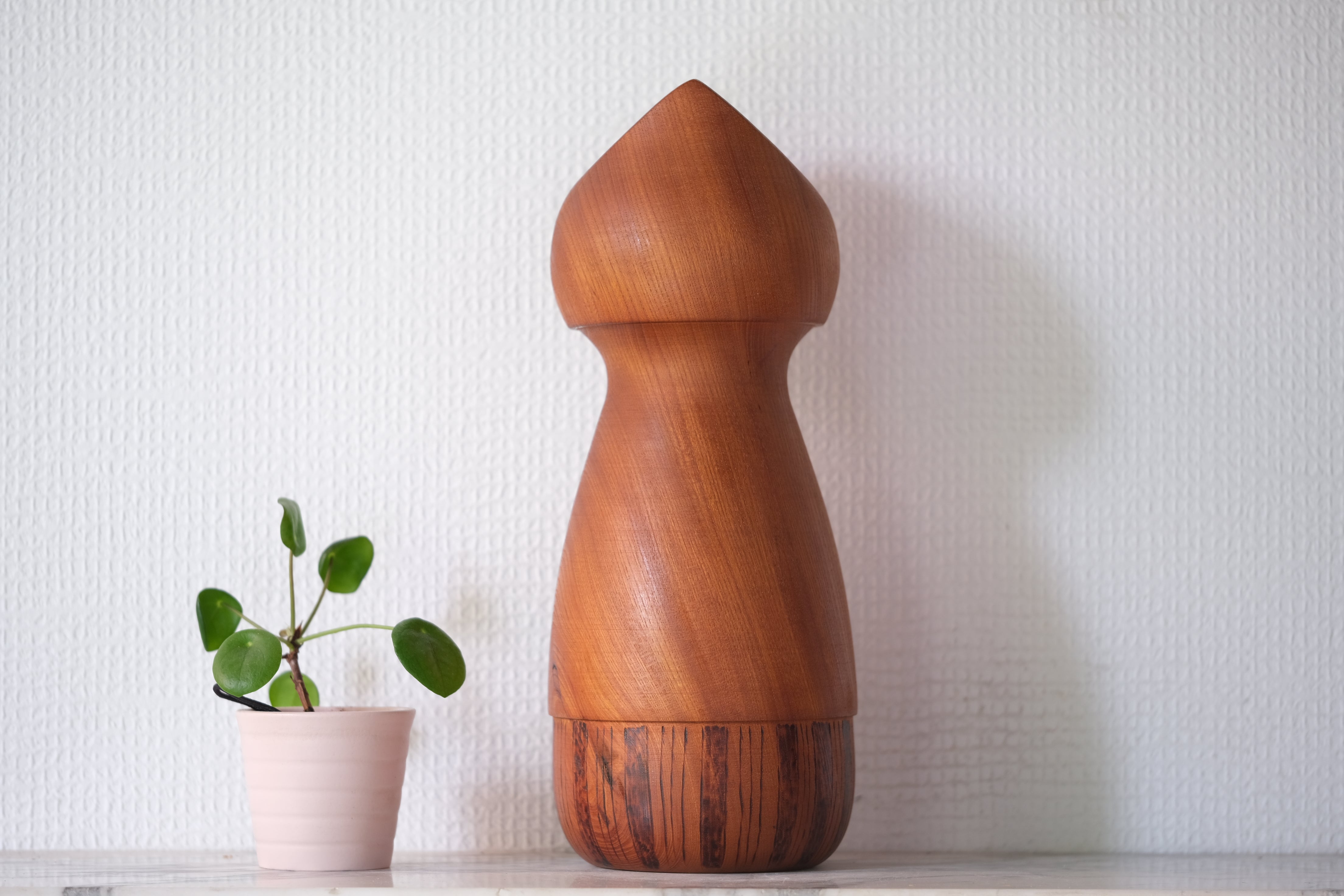 Exclusive Vintage Creative Kokeshi by Kato Masami 加藤正美 (1925-2012) | Titled: 雪国 - Yukiguni - Snow Country | 29,5 cm