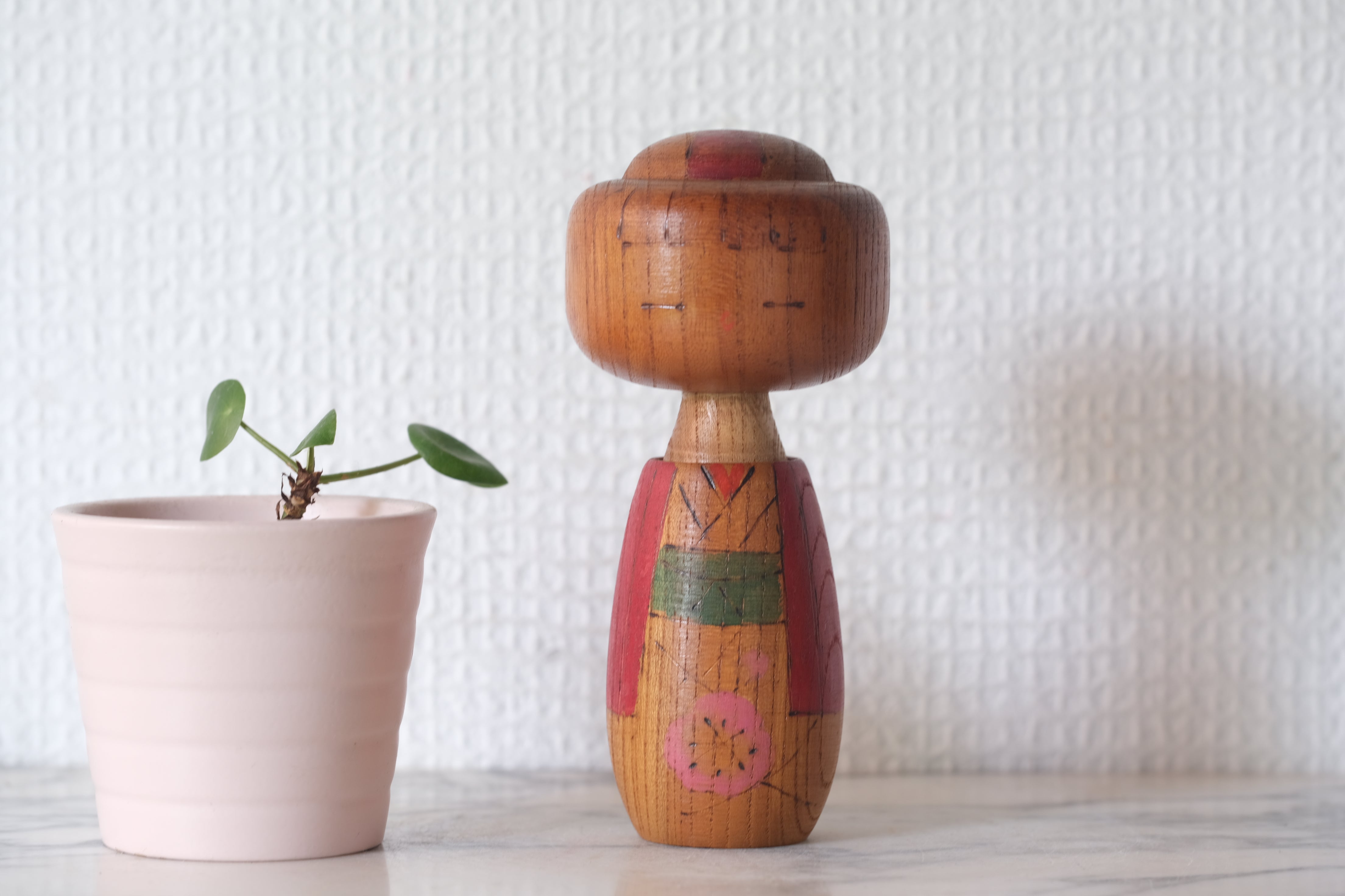 Vintage Sosaku Kokeshi by Toshiharu 利春作 | 12,5 cm