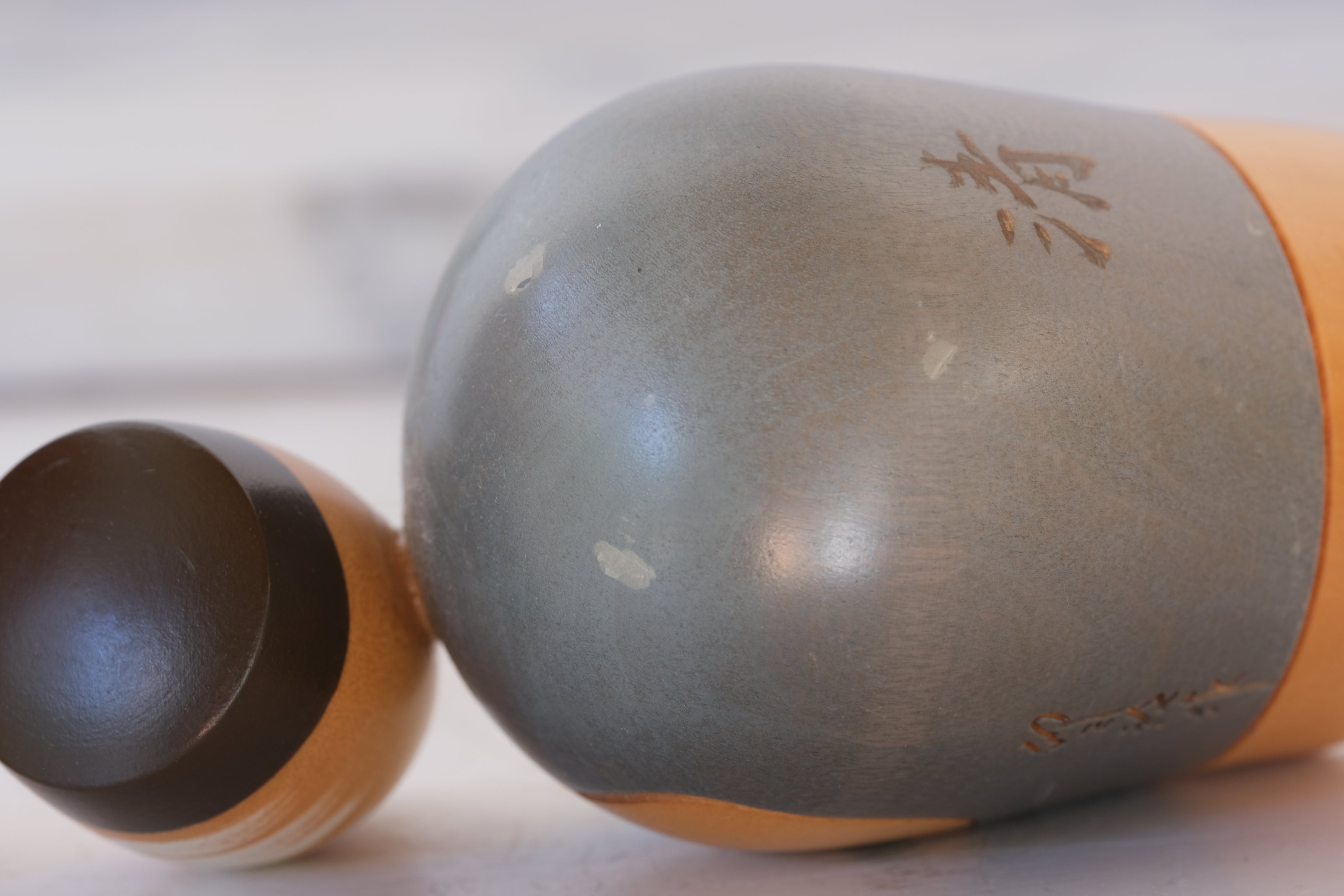 Vintage Pair of Creative Kokeshi by Usaburo | Titled: 円満長寿 - Enman chōju - Harmony and Longevity |  'Takasago' | 10,5 cm