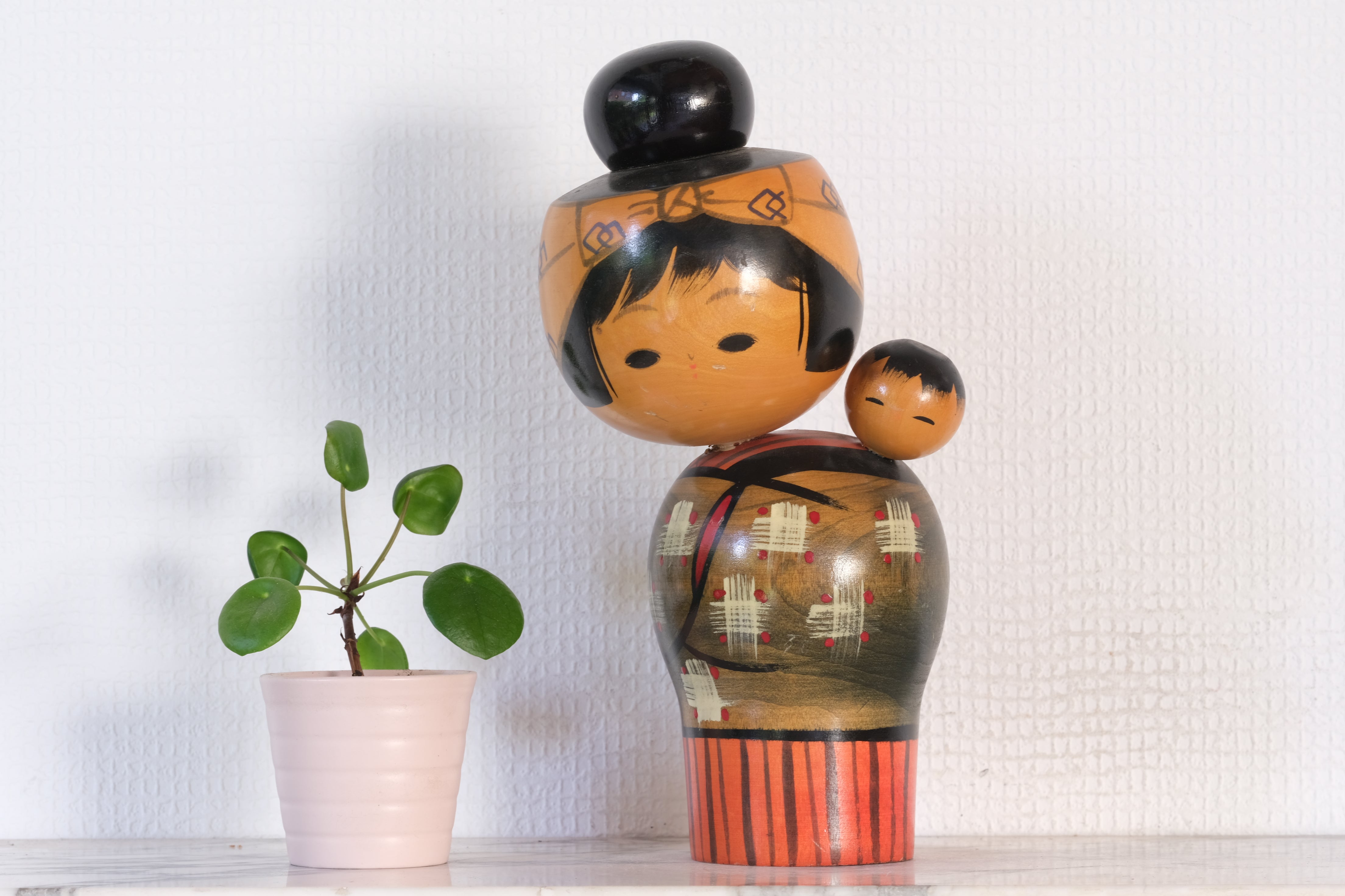 Vintage Creative Kokeshi by Miyashita Hajime (1940-retired) | Oshin - Babysitter | 24,5 cm