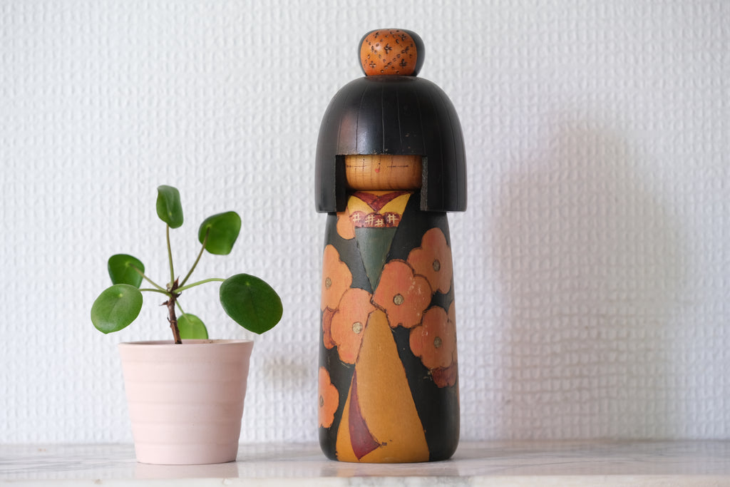 Rare Vintage Gumma Kokeshi by Kazuo Takamizawa 高見沢一夫 (1927-) | 21,5 cm