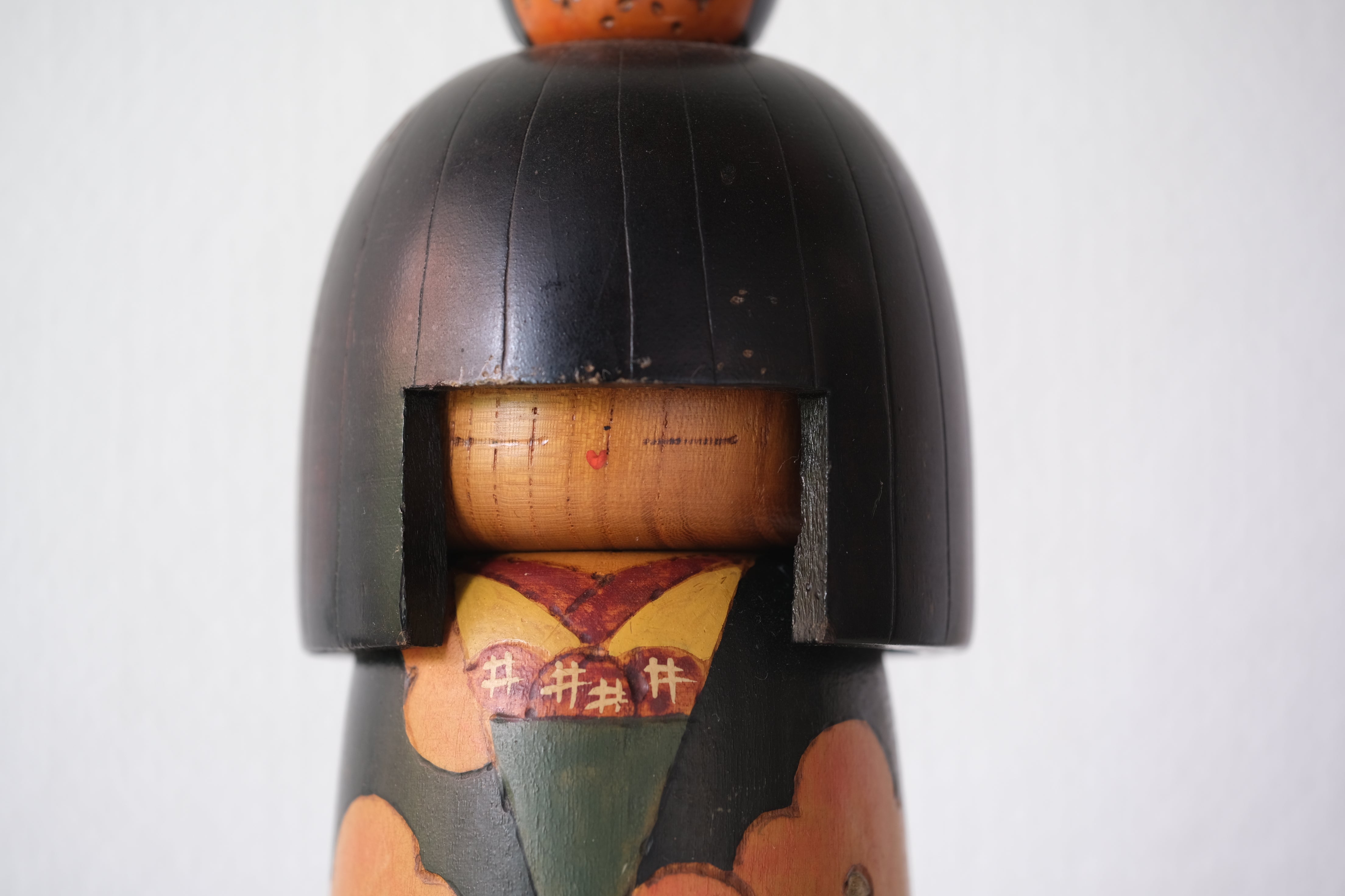 Rare Vintage Gumma Kokeshi by Kazuo Takamizawa 高見沢一夫 (1927-) | 21,5 cm