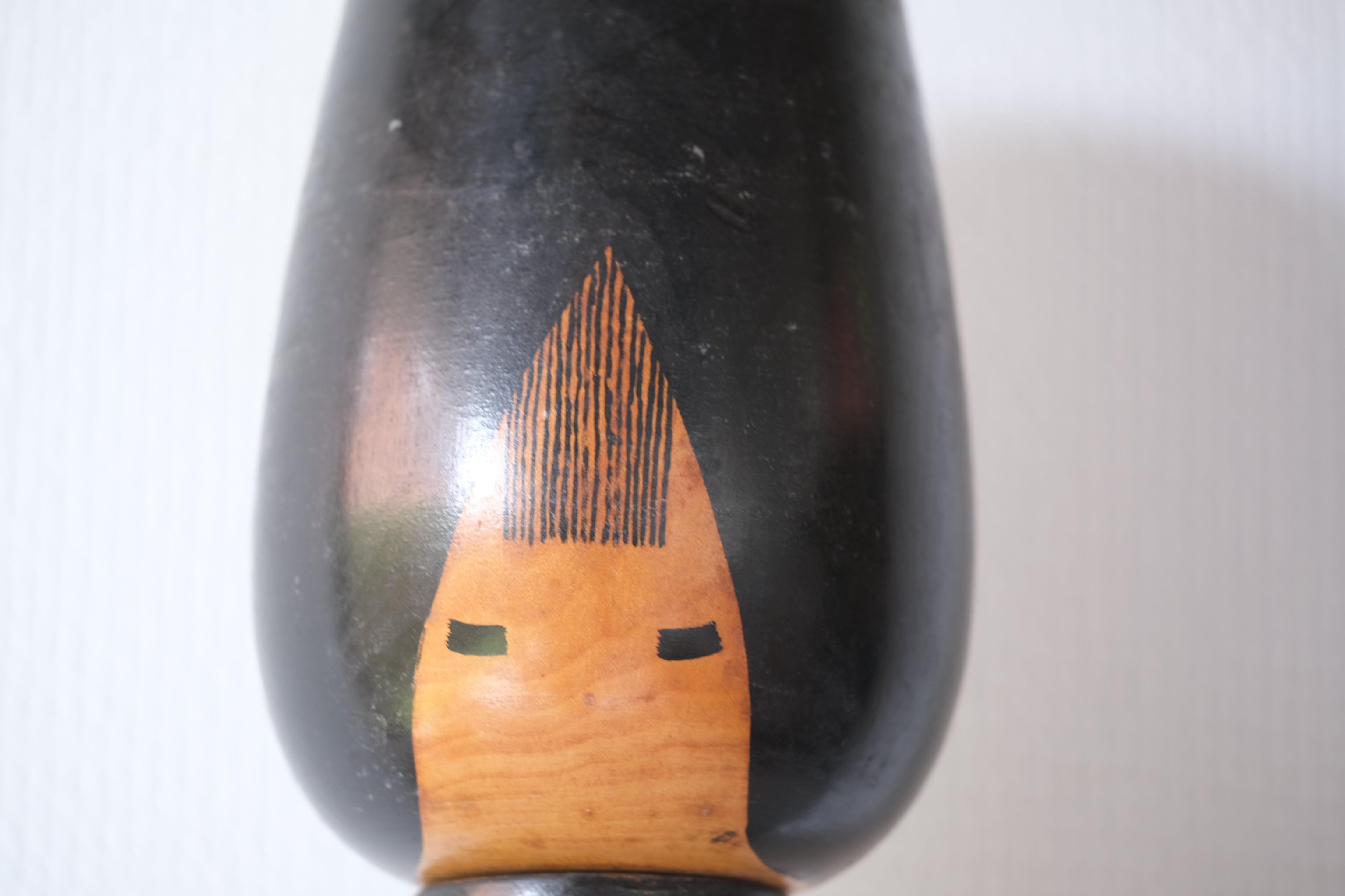 Exclusive Vintage Sosaku Kokeshi by Hideo Ishihara (1925-1999) | 44,5 cm