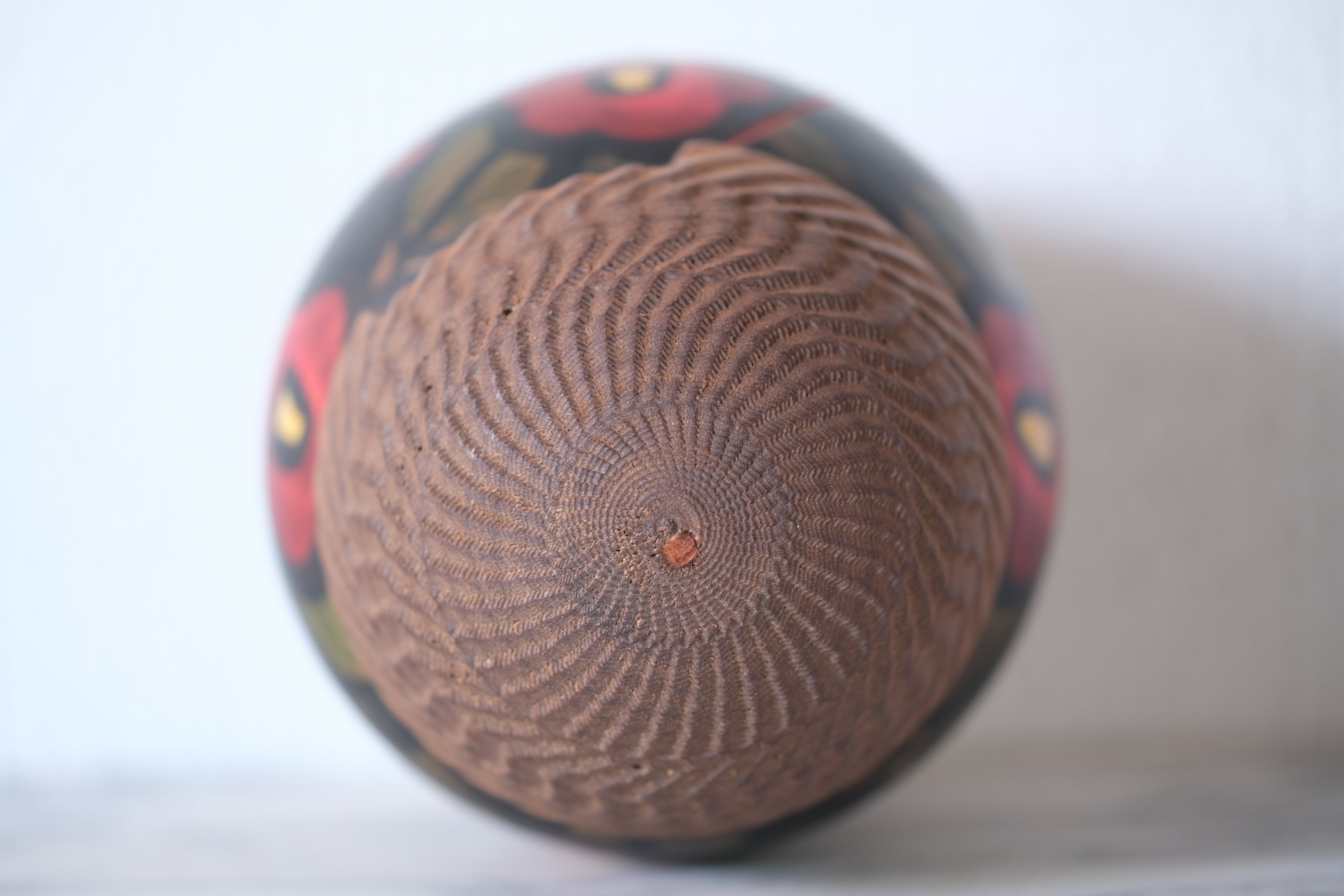 Exclusive Vintage Creative Kokeshi by Sansaku Sekiguchi 関口三 (1925-2018) | Titled: 山椿 - Camellia | 17 cm