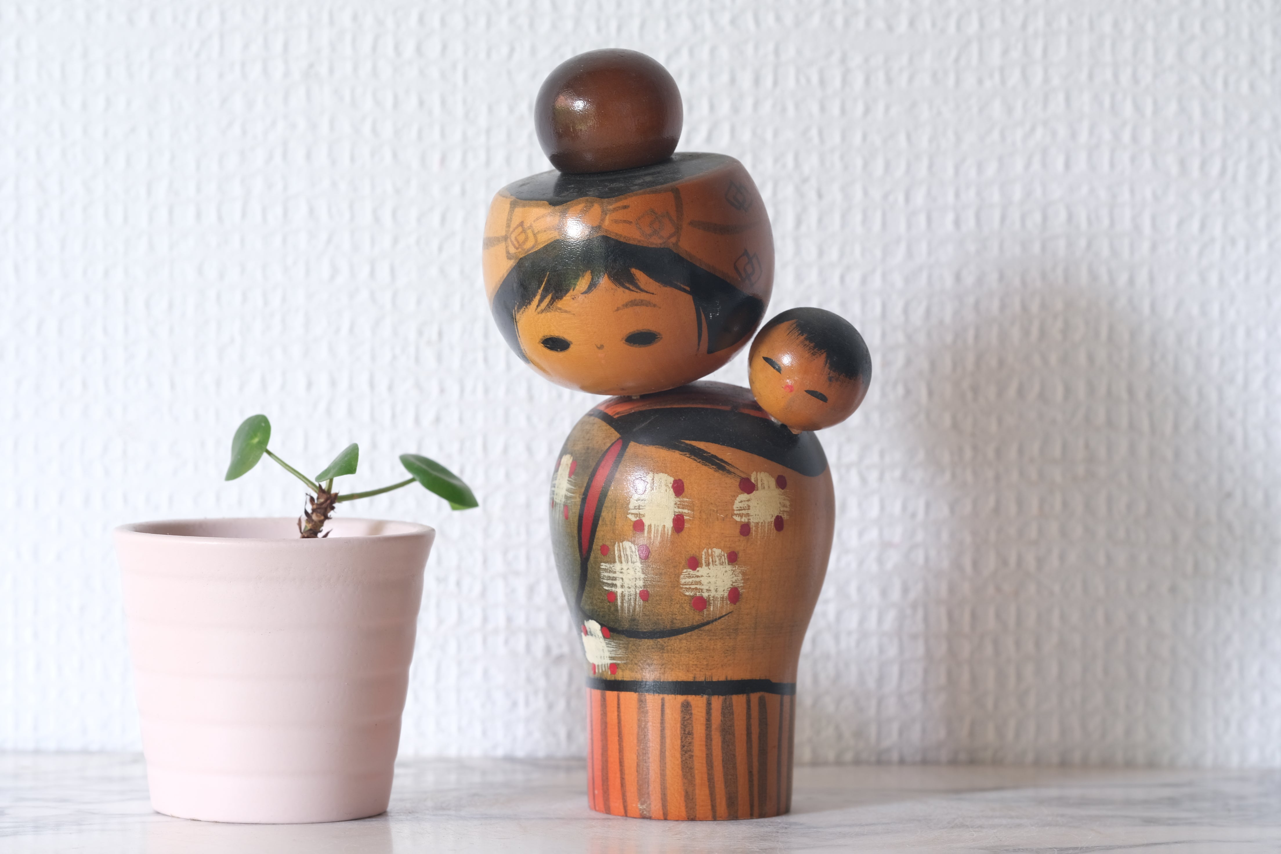 Vintage Creative Kokeshi by Miyashita Hajime (1940-retired) | Oshin - Babysitter | 15,5 cm