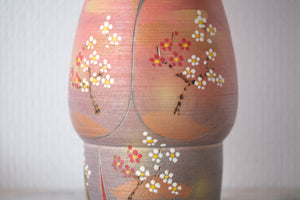 Gumma Kokeshi by Masae Fujikawa (1942-2015) | Titled: 'Doshin' | With Original Box | 25,5 cm