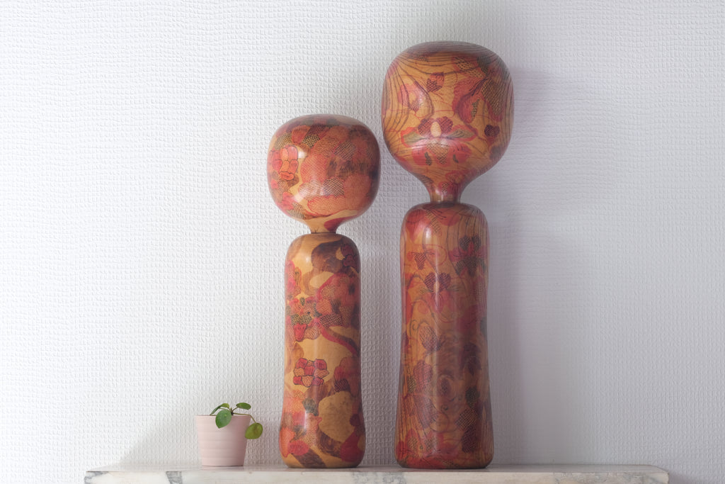 Exclusive Set of Vintage Sosaku Kokeshi by Hideo Ishihara (1925-1999) | 40,5 cm and 49 cm