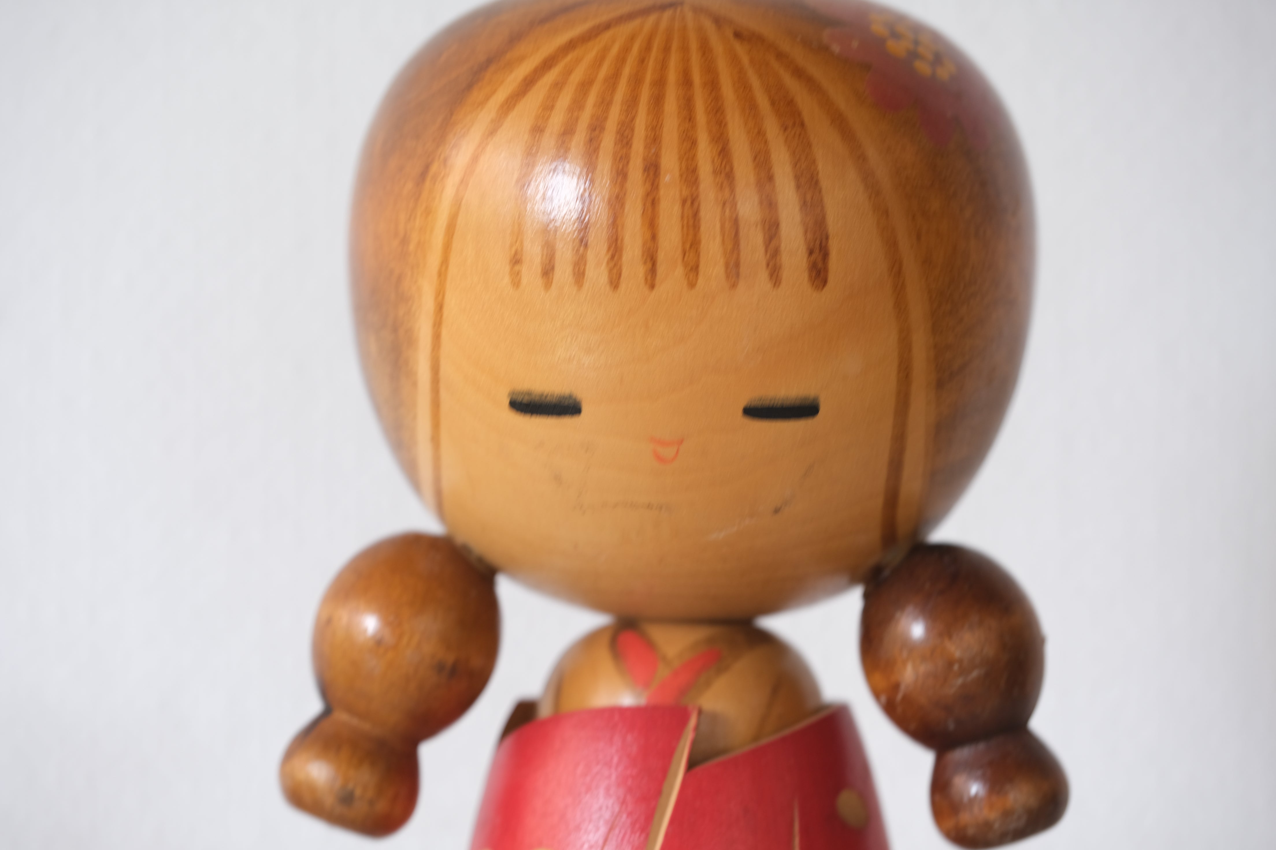 Cute Vintage Kokeshi with Pigtails by Miyashita Hajime (1940-retired) | 19 cm