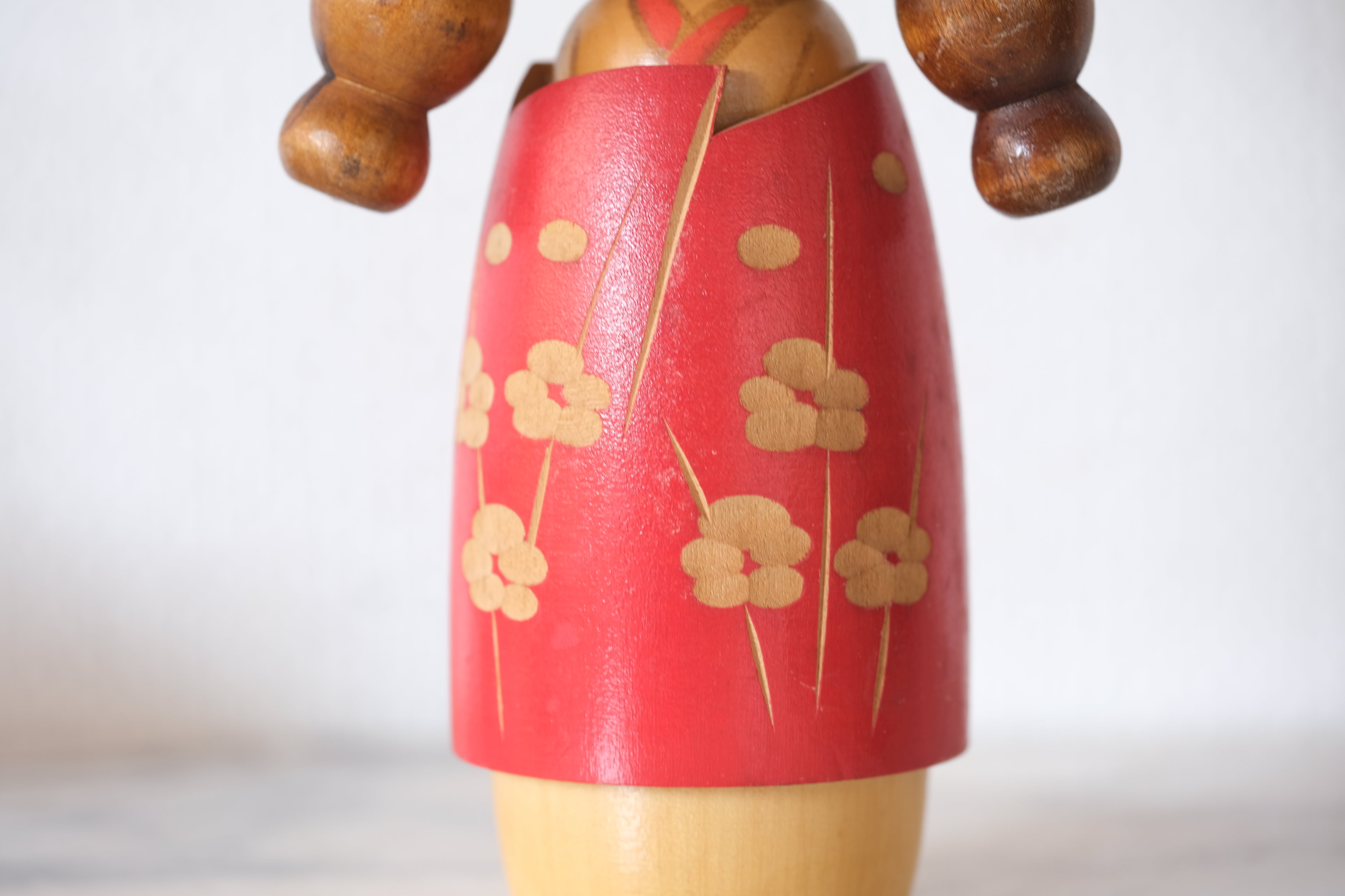 Cute Vintage Kokeshi with Pigtails by Miyashita Hajime (1940-retired) | 19 cm