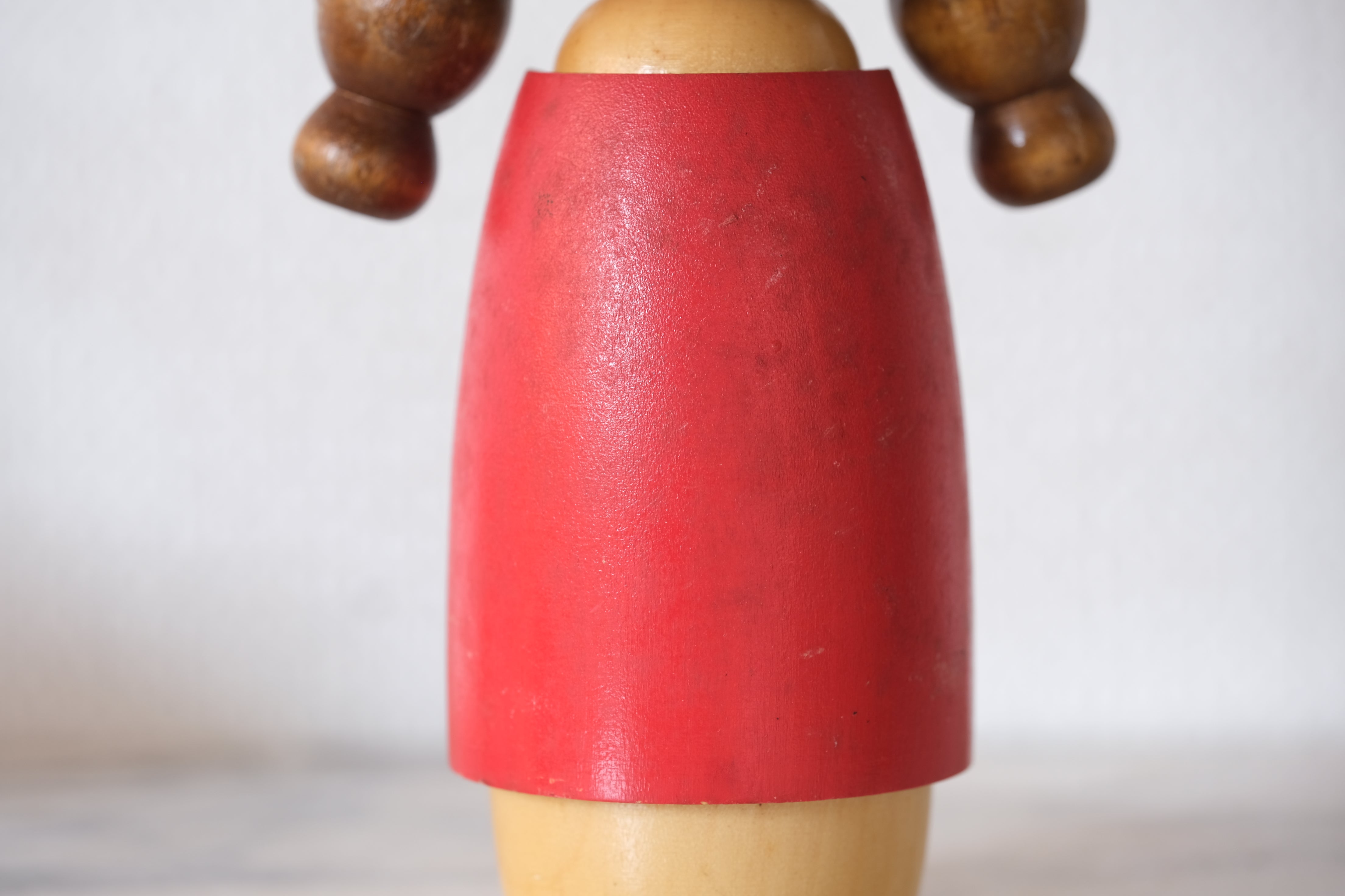 Cute Vintage Kokeshi with Pigtails by Miyashita Hajime (1940-retired) | 19 cm