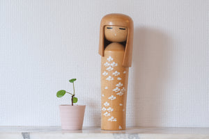 Vintage Creative Kokeshi by Miyajima Muhitsu (1929-) | Titled: 'Hanagokoro - Flower Heart' | 28,5 cm