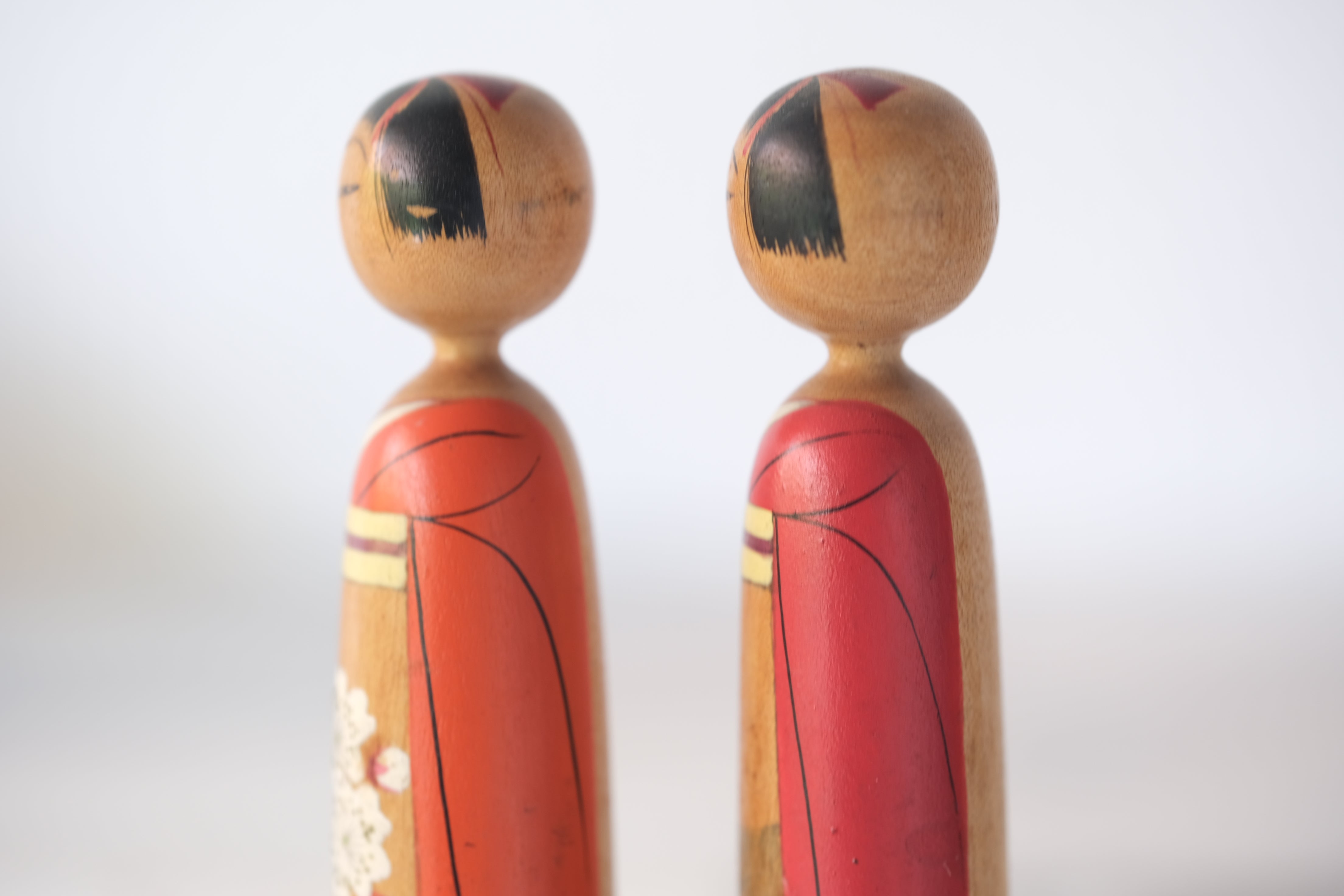 Exclusive set of Two Vintage Kijiyama Kokeshi by Takani Yohachi (1907-1994) | 11 cm