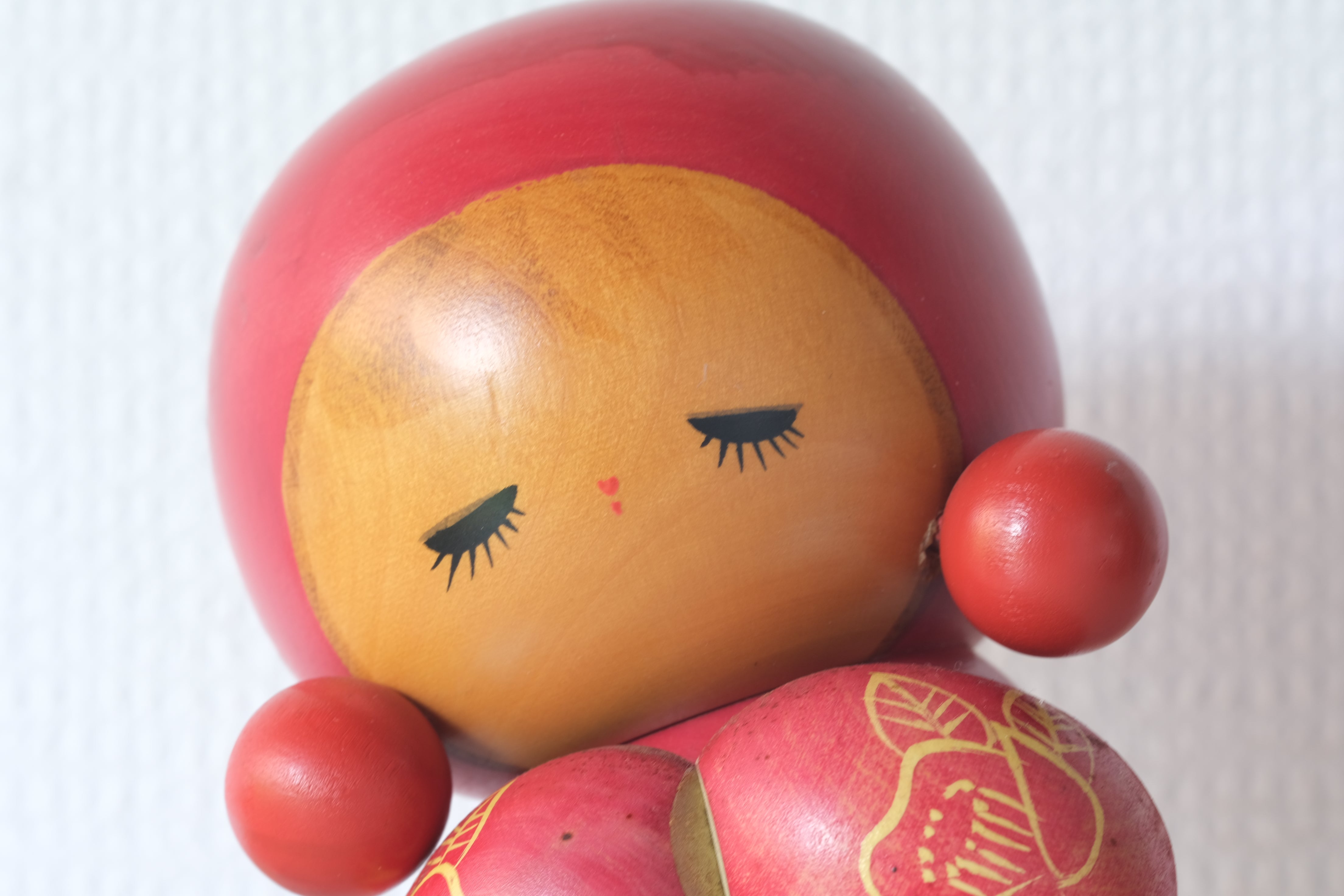 Cute Vintage Kokeshi with Pigtails by Miyashita Hajime (1940-retired) | 16 cm