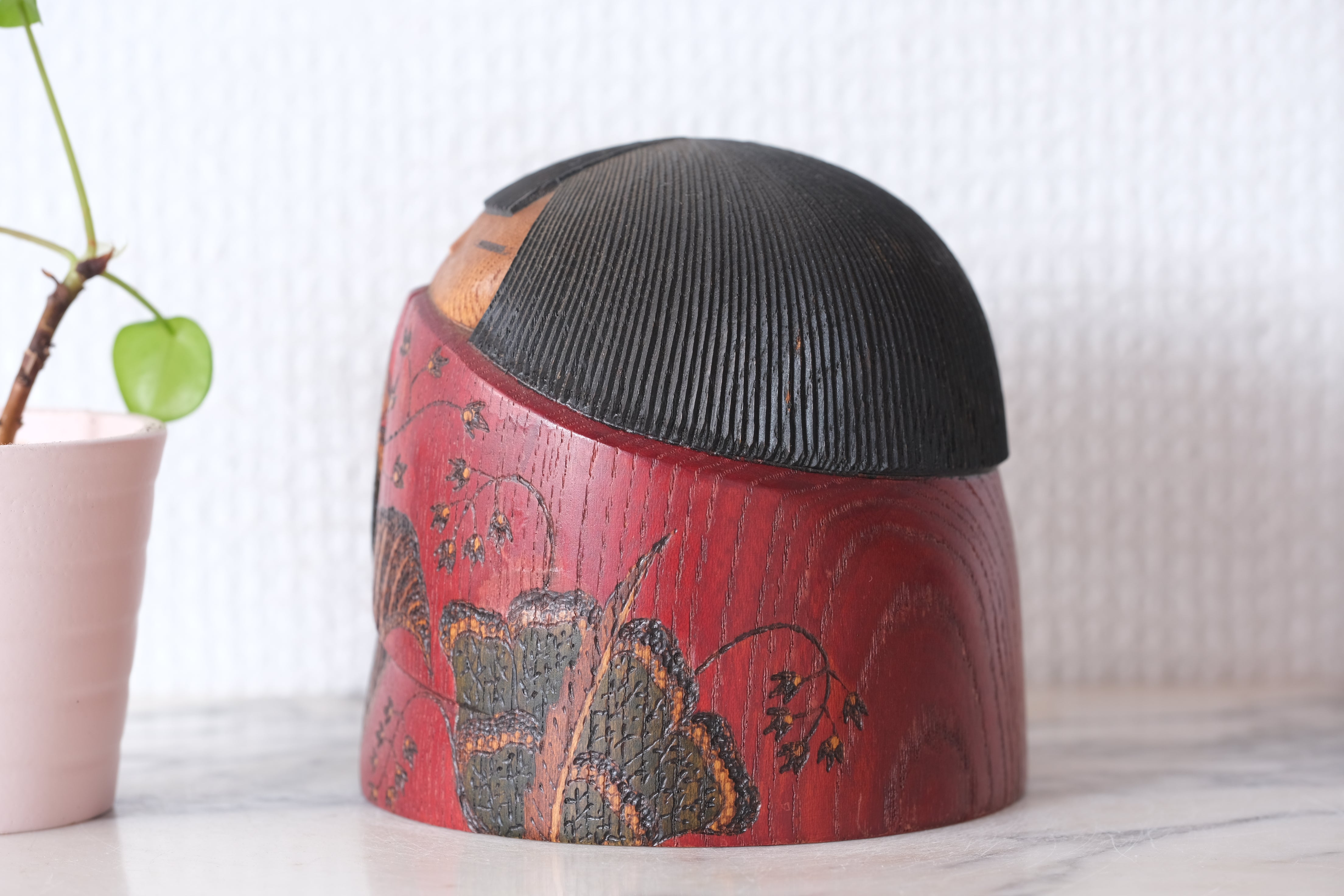 Exclusive Vintage Sosaku Kokeshi by Watanabe Yuji 渡辺雄二 (1951-) | Numbered:  7 out of 50 | 10 cm