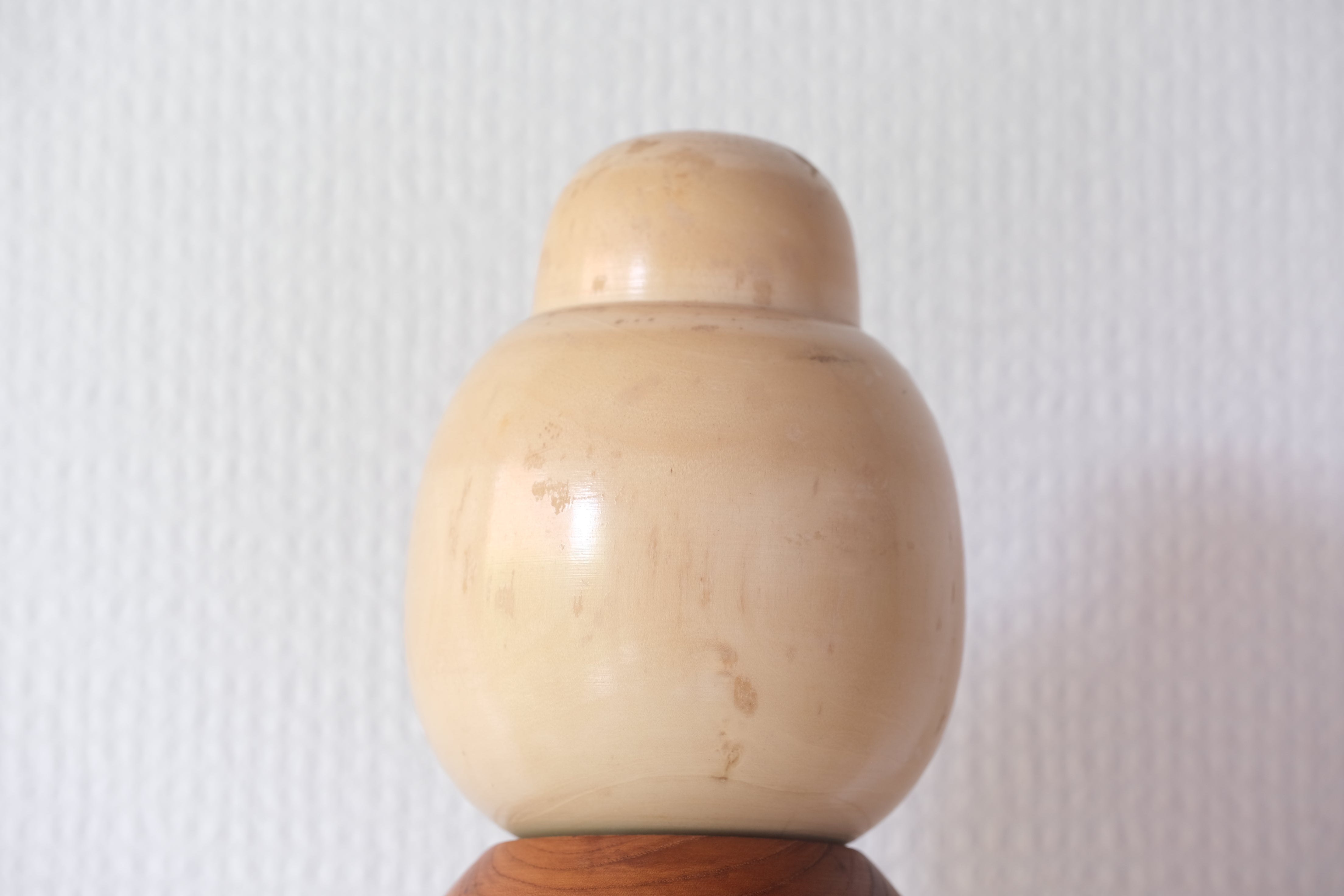 Rare Vintage Creative Kokeshi by Miyajima Muhitsu 宮島 無筆 (1929-) | Title: あじさい - Hydrangea | 31,5 cm