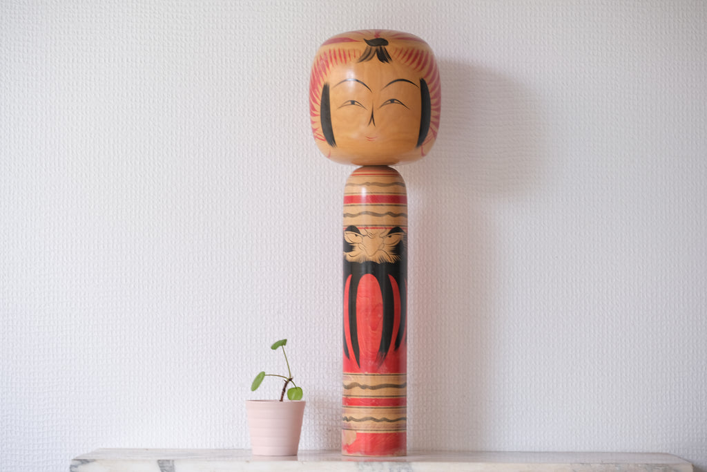 Large Vintage Tougatta Kokeshi with Daruma by Sato Morimasa 佐藤 守正 (1926-2017) | 47 cm