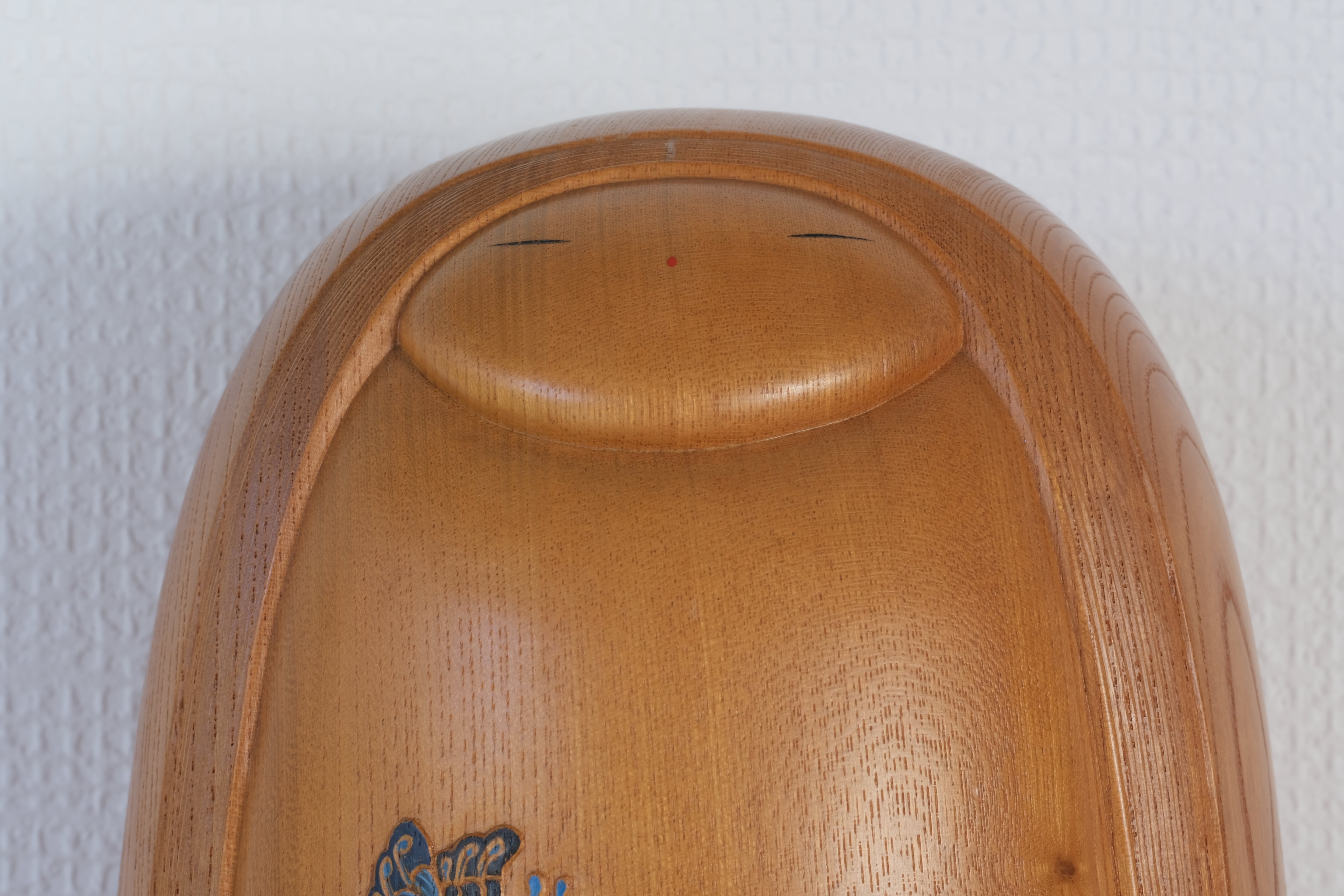 Exclusive Vintage Sosaku Kokeshi by Fumio Tomidokoro 富所ふみを (1948-) | Titled: 静寂 - Shijima - Silence | 28,5 cm
