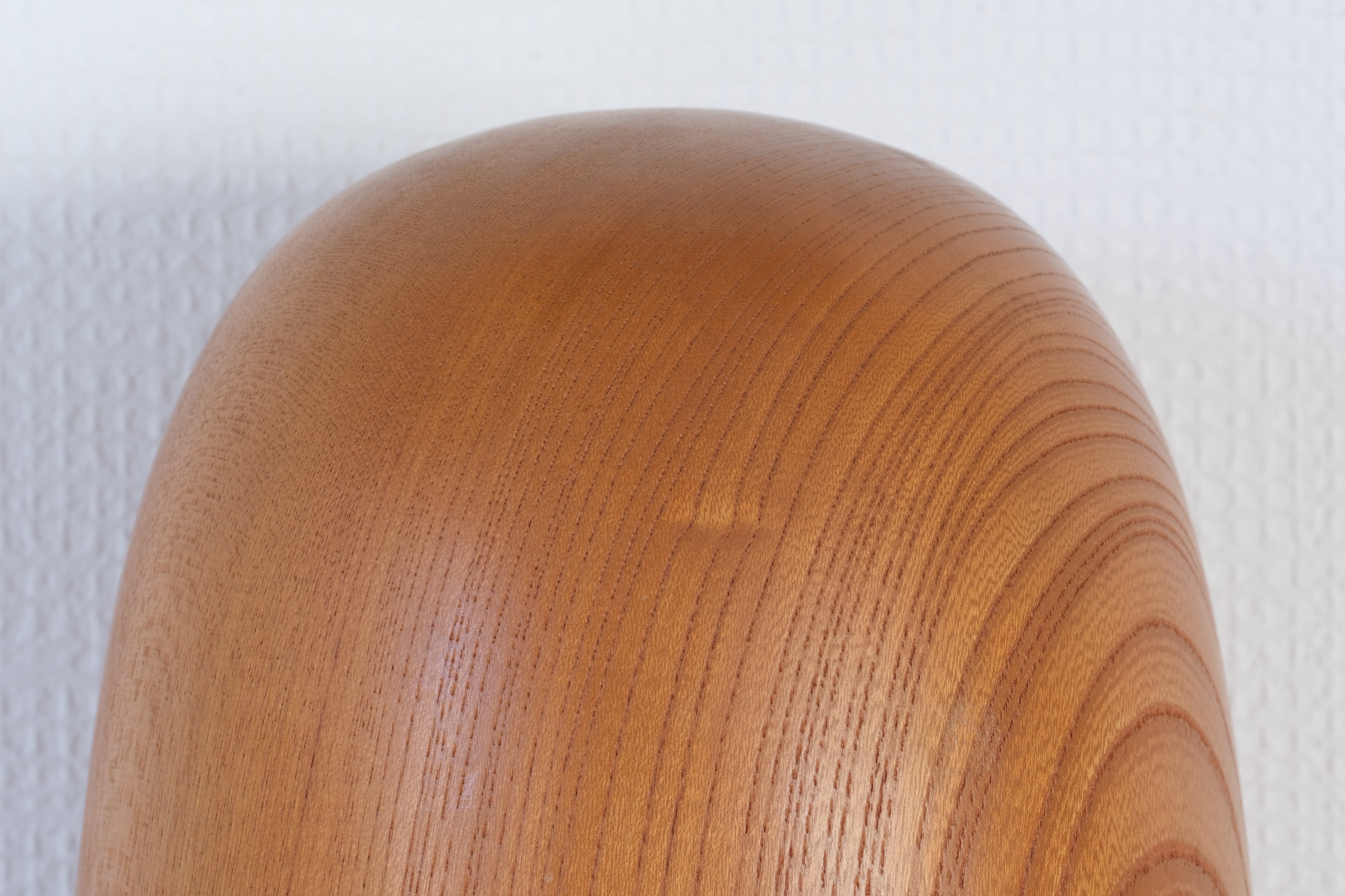 Exclusive Vintage Sosaku Kokeshi by Fumio Tomidokoro 富所ふみを (1948-) | Titled: 静寂 - Shijima - Silence | 28,5 cm