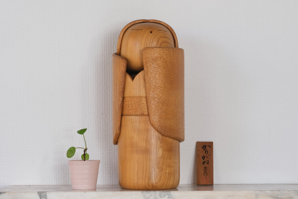 Exclusive Vintage Creative Kokeshi By The famous Shozan Shido (1932-1995) | Titled: からがね - Karigane | 35 cm