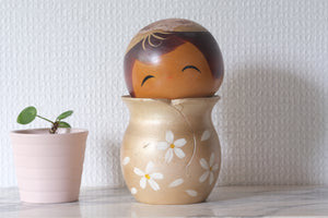 Cute Vintage Sosaku Kokeshi by Aoki Ryoka 青木蓼華 (1931-) | 15 cm