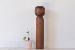 Exclusive Vintage Sosaku Kokeshi by Hideo Ishihara (1925-1999) | 31 cm