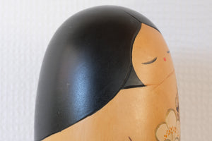 Rare Vintage Sosaku Kokeshi by Aoki Ryoka 青木蓼華 (1931-) | 19,5 cm