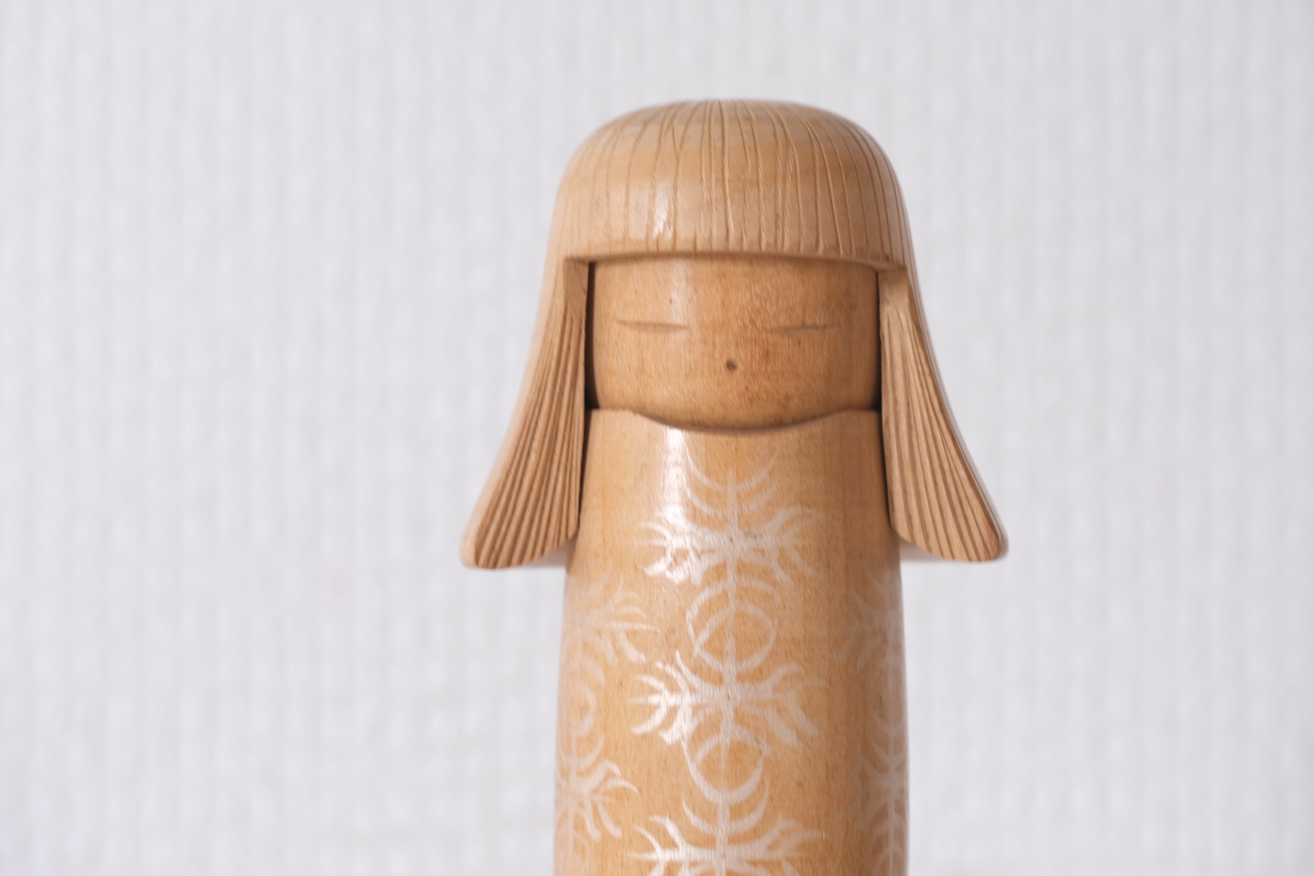 Vintage Creative Kokeshi by Katase Kahei  片瀬快平 (1922-2015) | Titled: 'Oboroya - Clouded Moon' | 17,5 cm