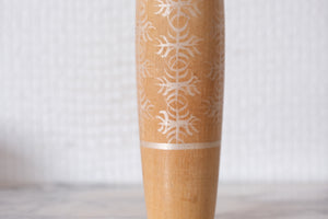 Vintage Creative Kokeshi by Katase Kahei  片瀬快平 (1922-2015) | Titled: 'Oboroya - Clouded Moon' | 17,5 cm