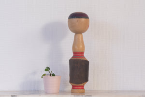 Traditional Yajirou Kokeshi with Bark | 28 cm