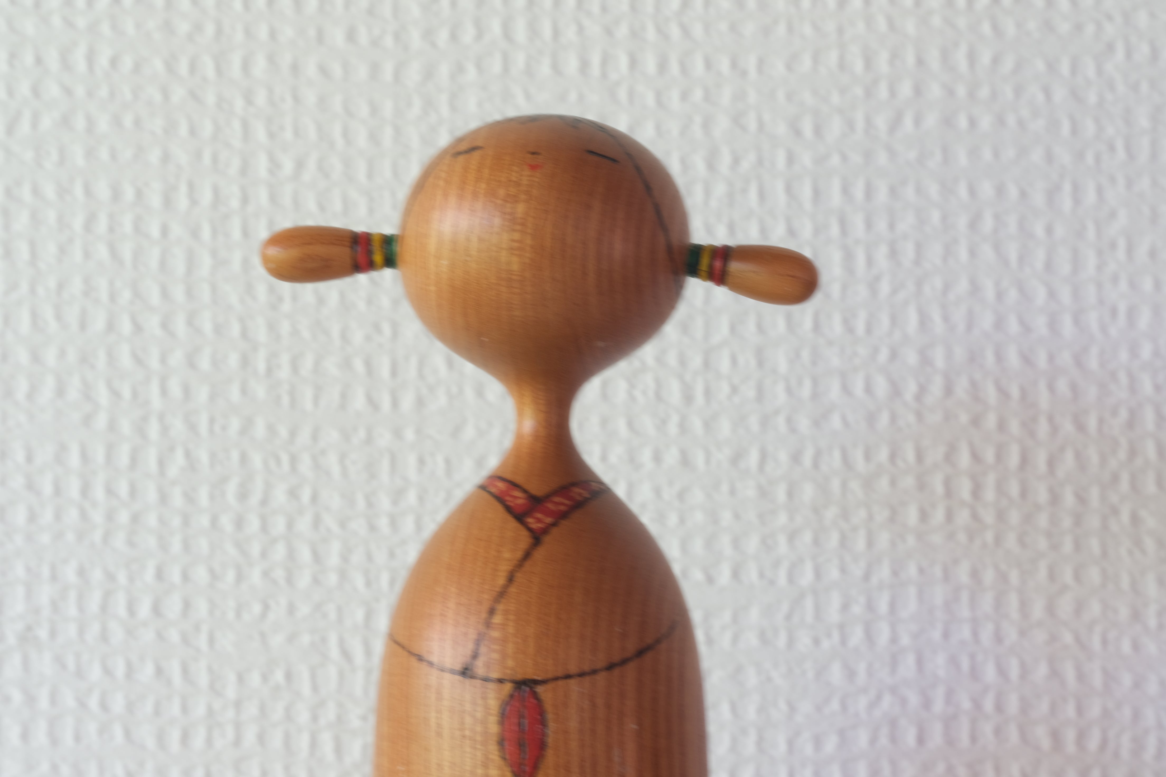 Vintage Sosaku Kokeshi with Pigtails by Kato Tatsuo (1940-) | 24,5 cm