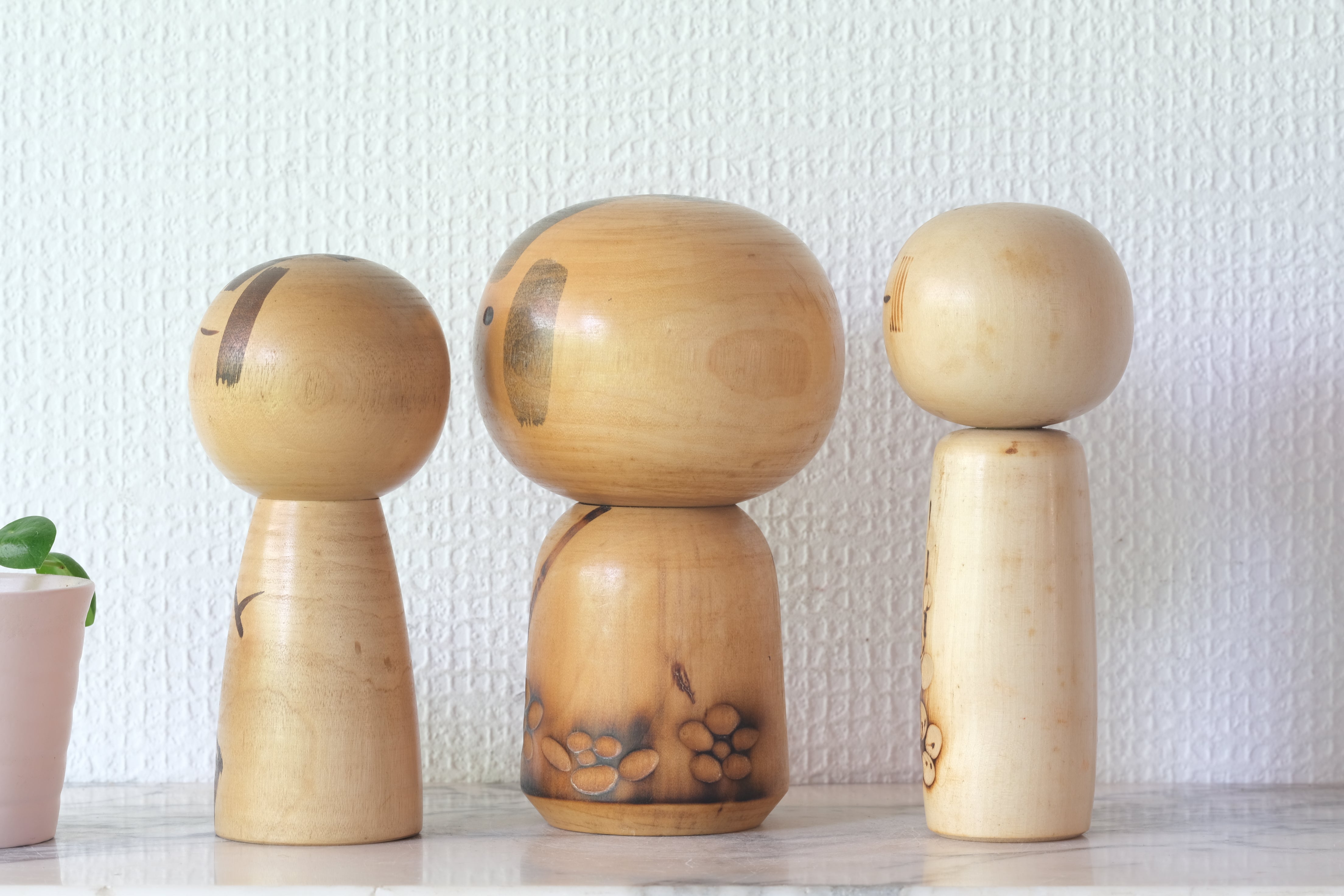 Three Cute Vintage Creative Kokeshi by Kenichi Murakami 村上けんー (1929 - ) | 13 cm till 14,5 cm