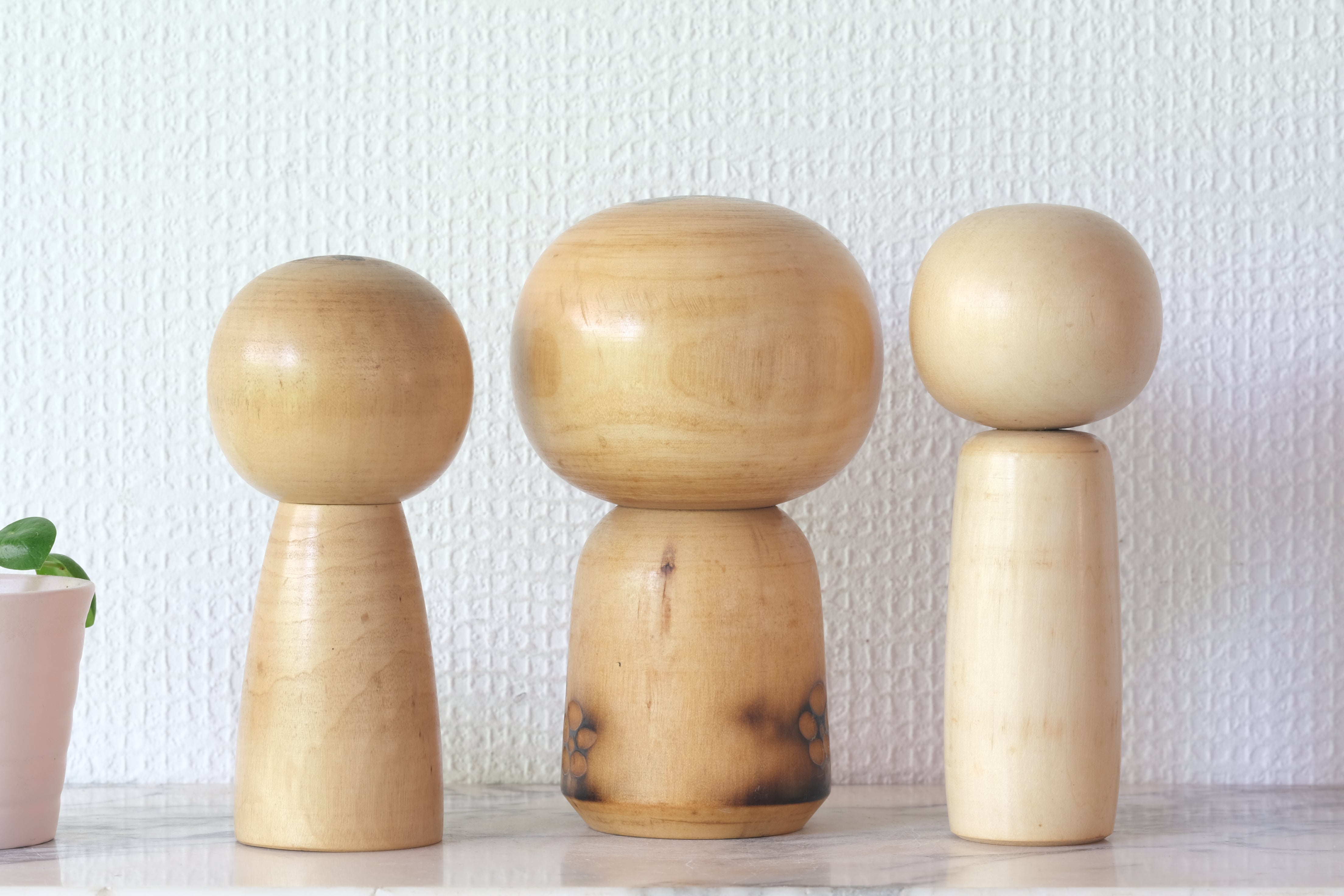 Three Cute Vintage Creative Kokeshi by Kenichi Murakami 村上けんー (1929 - ) | 13 cm till 14,5 cm