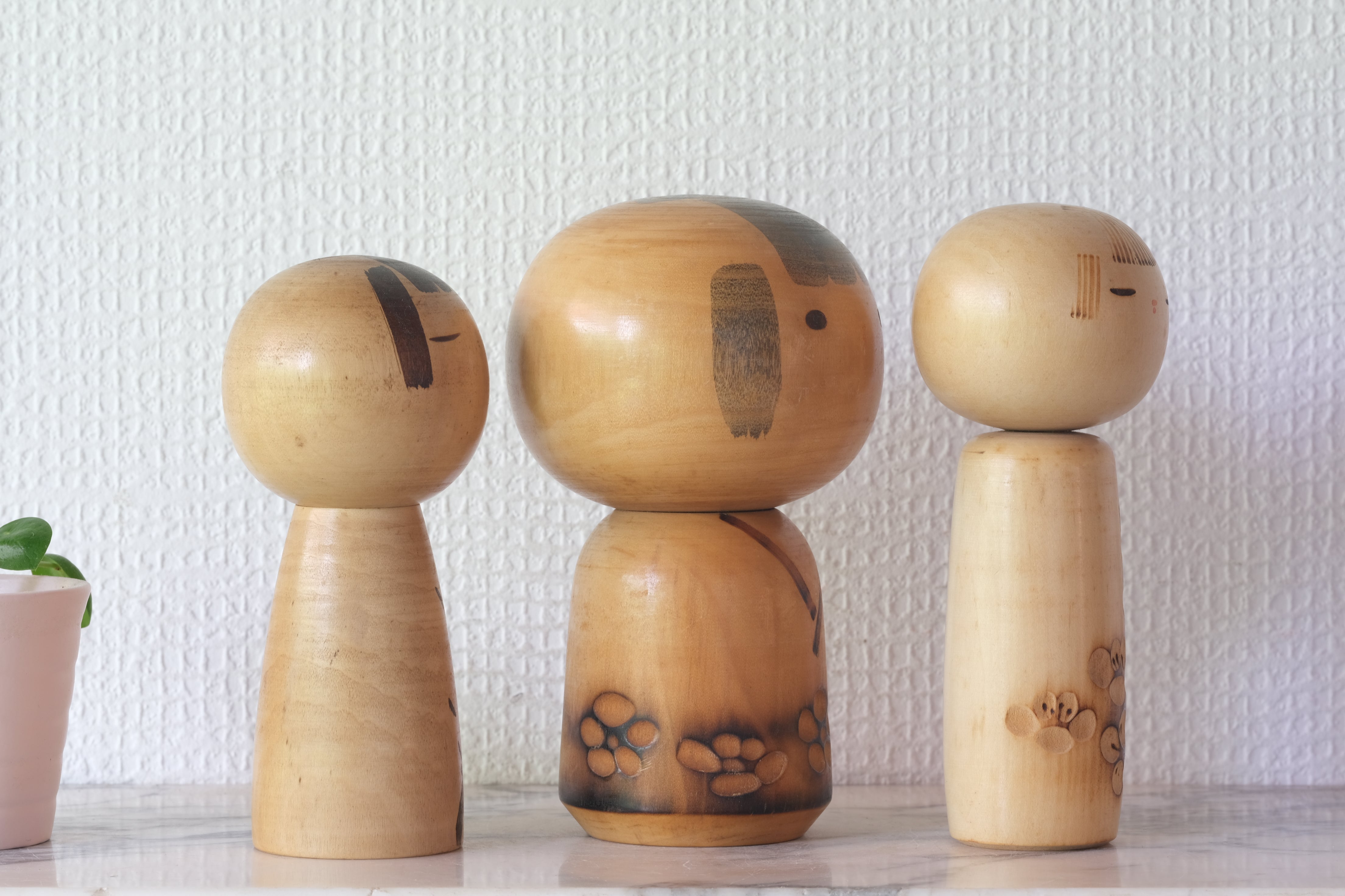 Three Cute Vintage Creative Kokeshi by Kenichi Murakami 村上けんー (1929 - ) | 13 cm till 14,5 cm