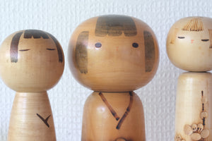 Three Cute Vintage Creative Kokeshi by Kenichi Murakami 村上けんー (1929 - ) | 13 cm till 14,5 cm