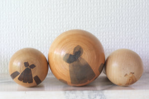 Three Cute Vintage Creative Kokeshi by Kenichi Murakami 村上けんー (1929 - ) | 13 cm till 14,5 cm