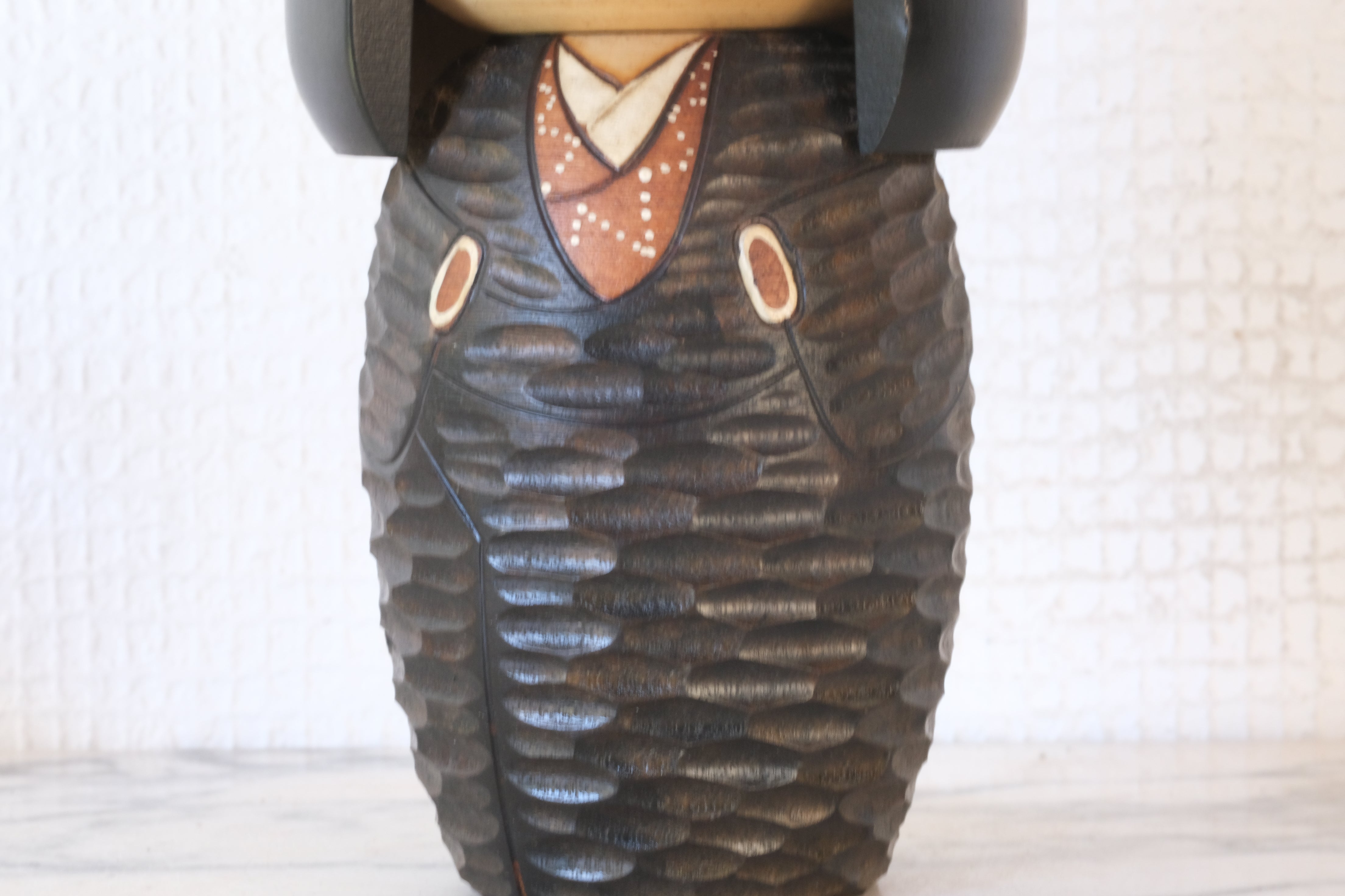 Vintage Gumma Kokeshi by Kisaku | Dated: 1985 | 16 cm