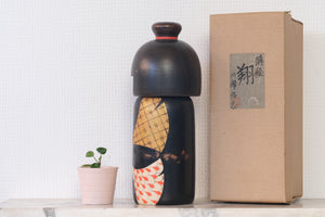 Vintage Gumma Kokeshi With Cranes By Yuji Kawase 川瀬祐志作 (1938-) | With Original Box | 29,5 cm