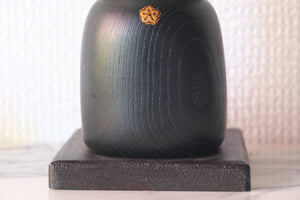 Rare Vintage Kokeshi by Sansaku Sekiguchi 関口 三作 (1925-2018) | Titled: おばあさん - Grandma | 17 cm